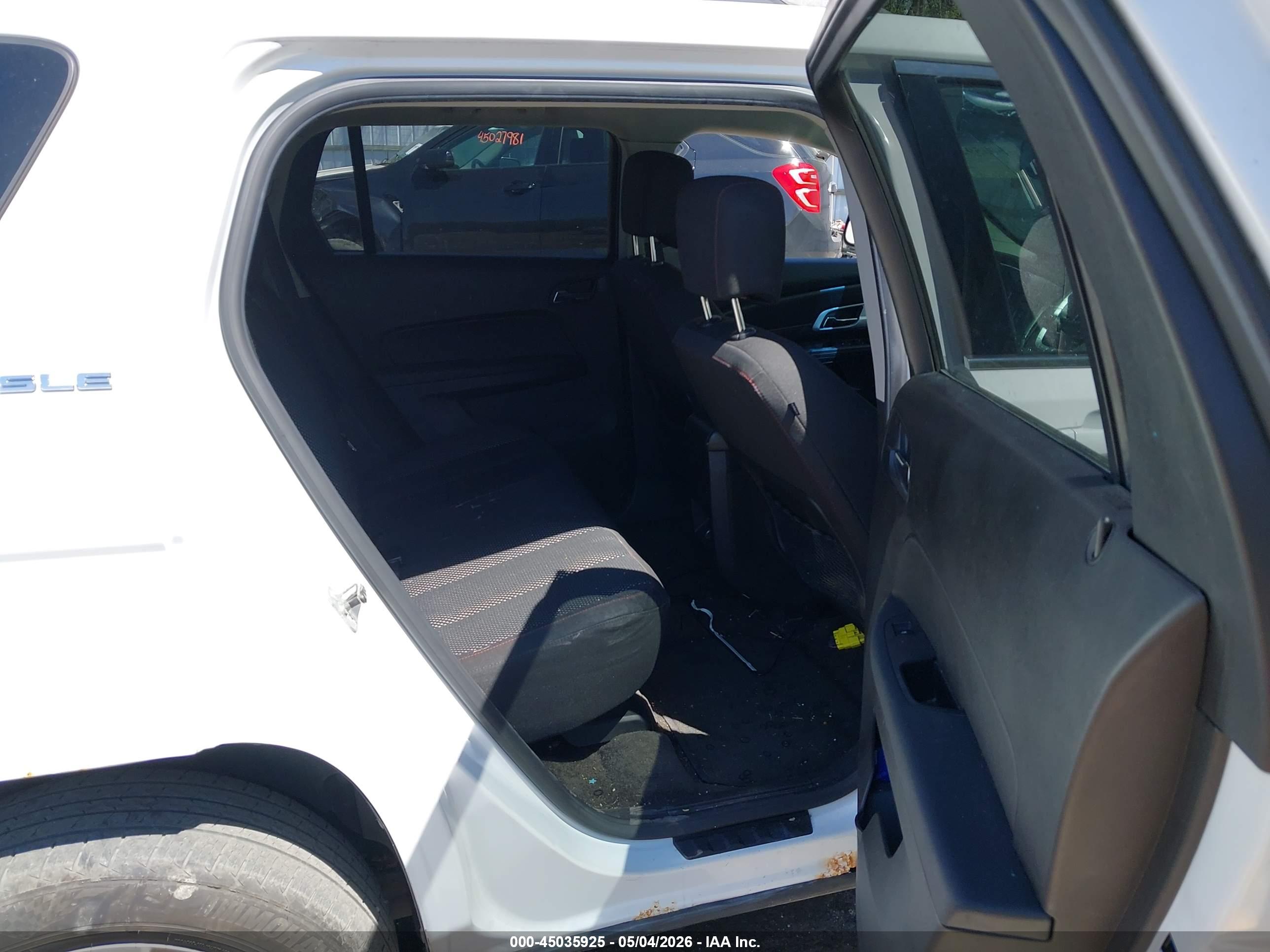 GMC TERRAIN image 8