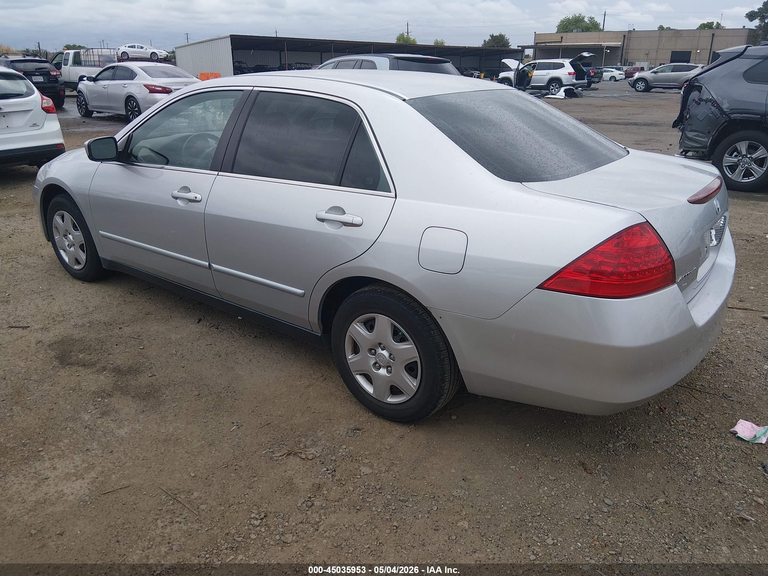 HONDA ACCORD image 3
