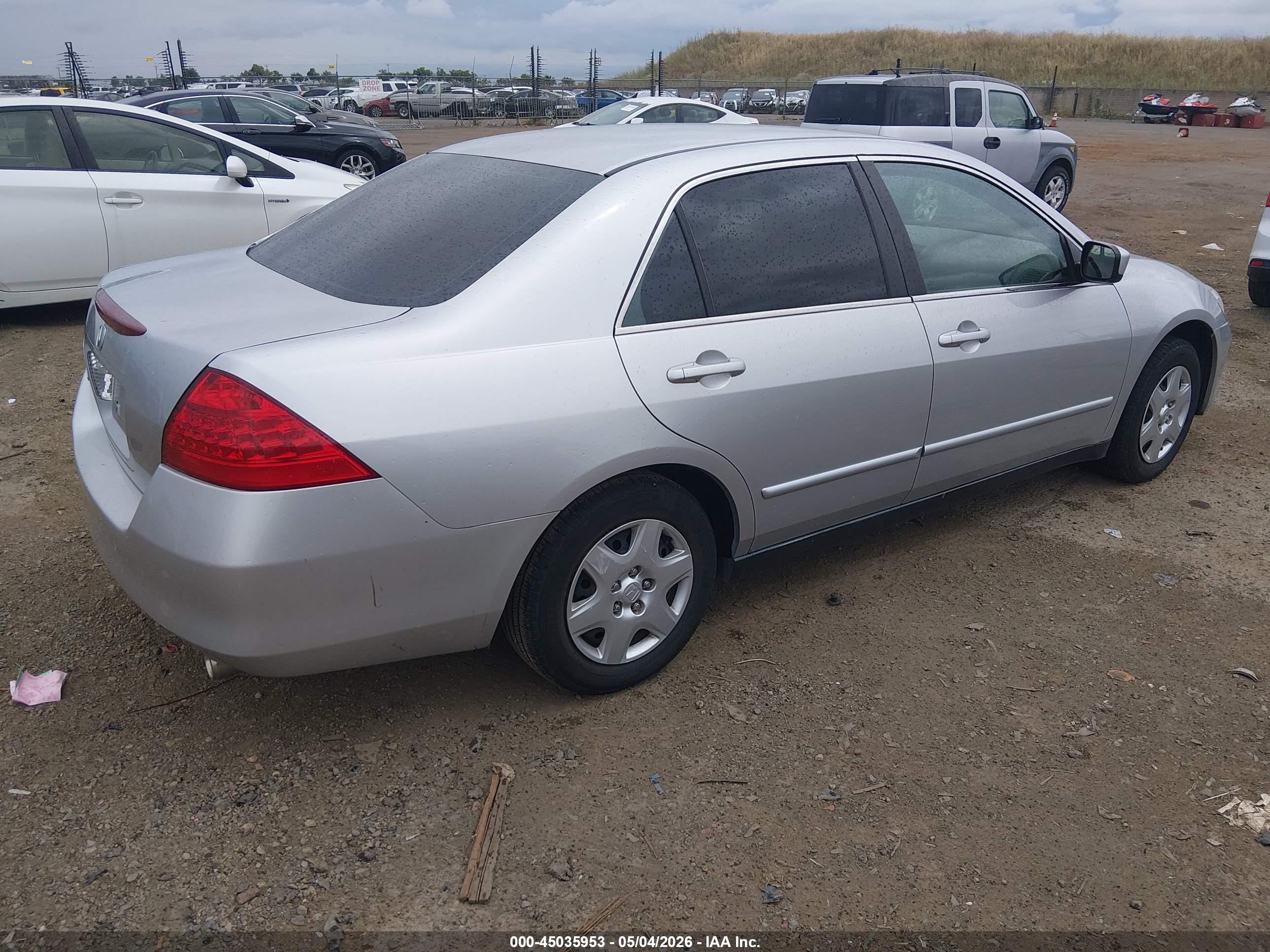 HONDA ACCORD image 4
