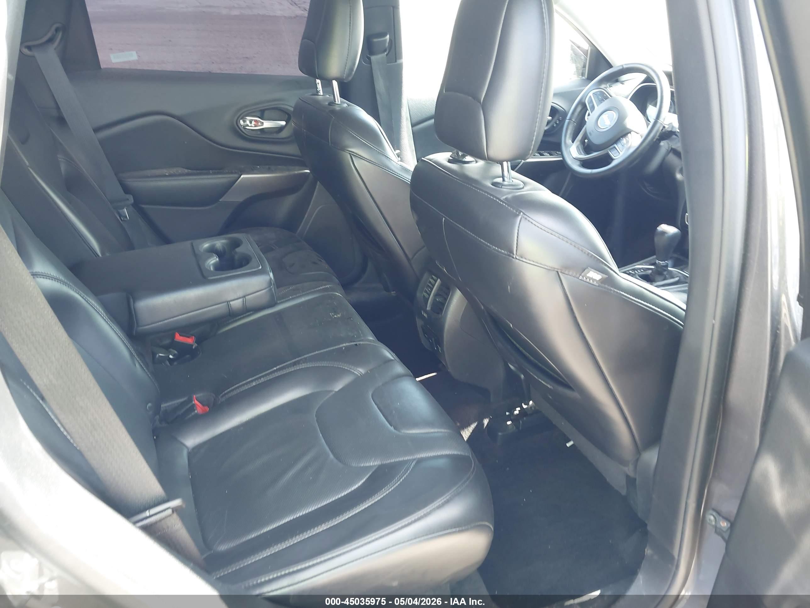 JEEP CHEROKEE image 8