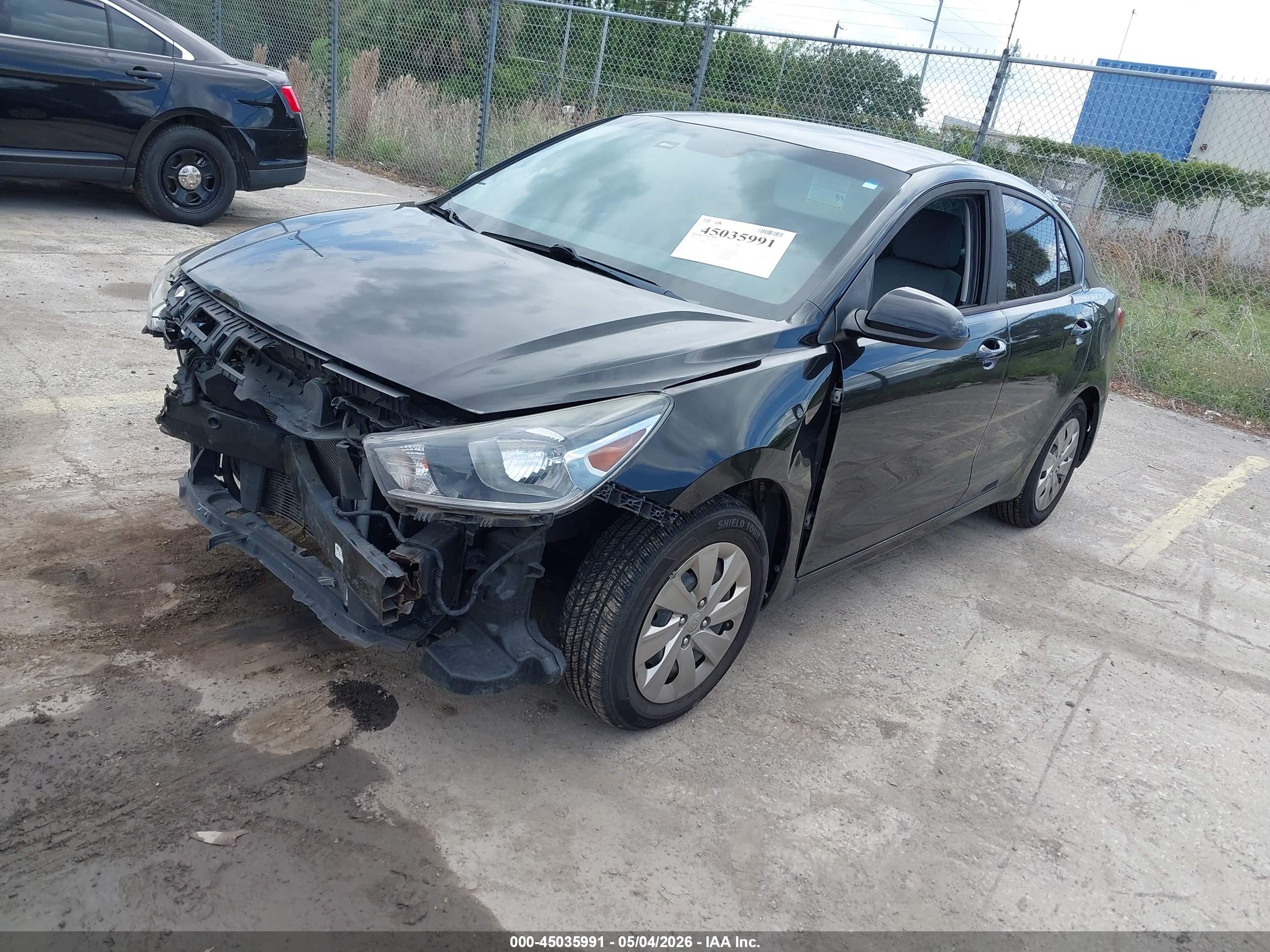 KIA RIO image 2