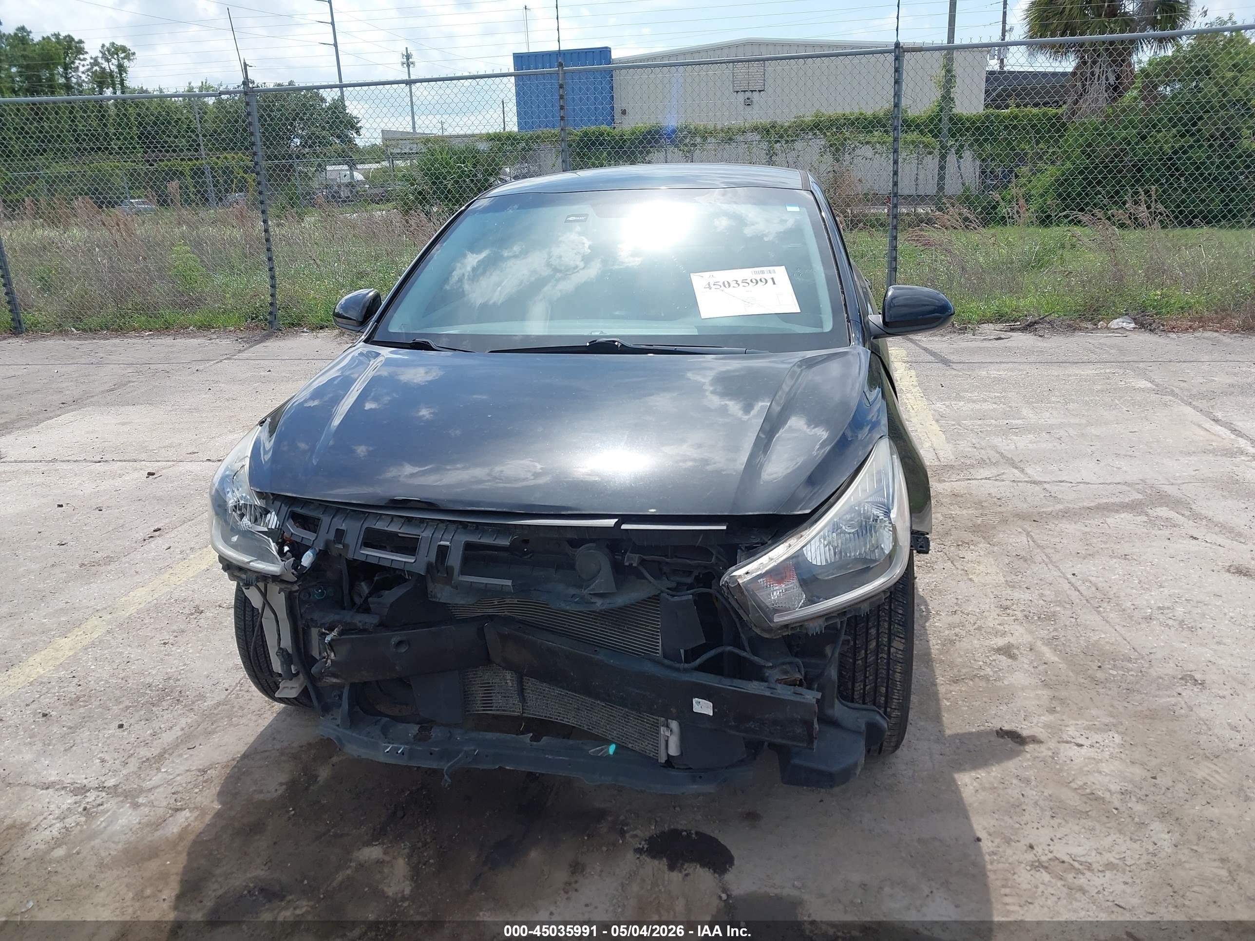 KIA RIO image 6