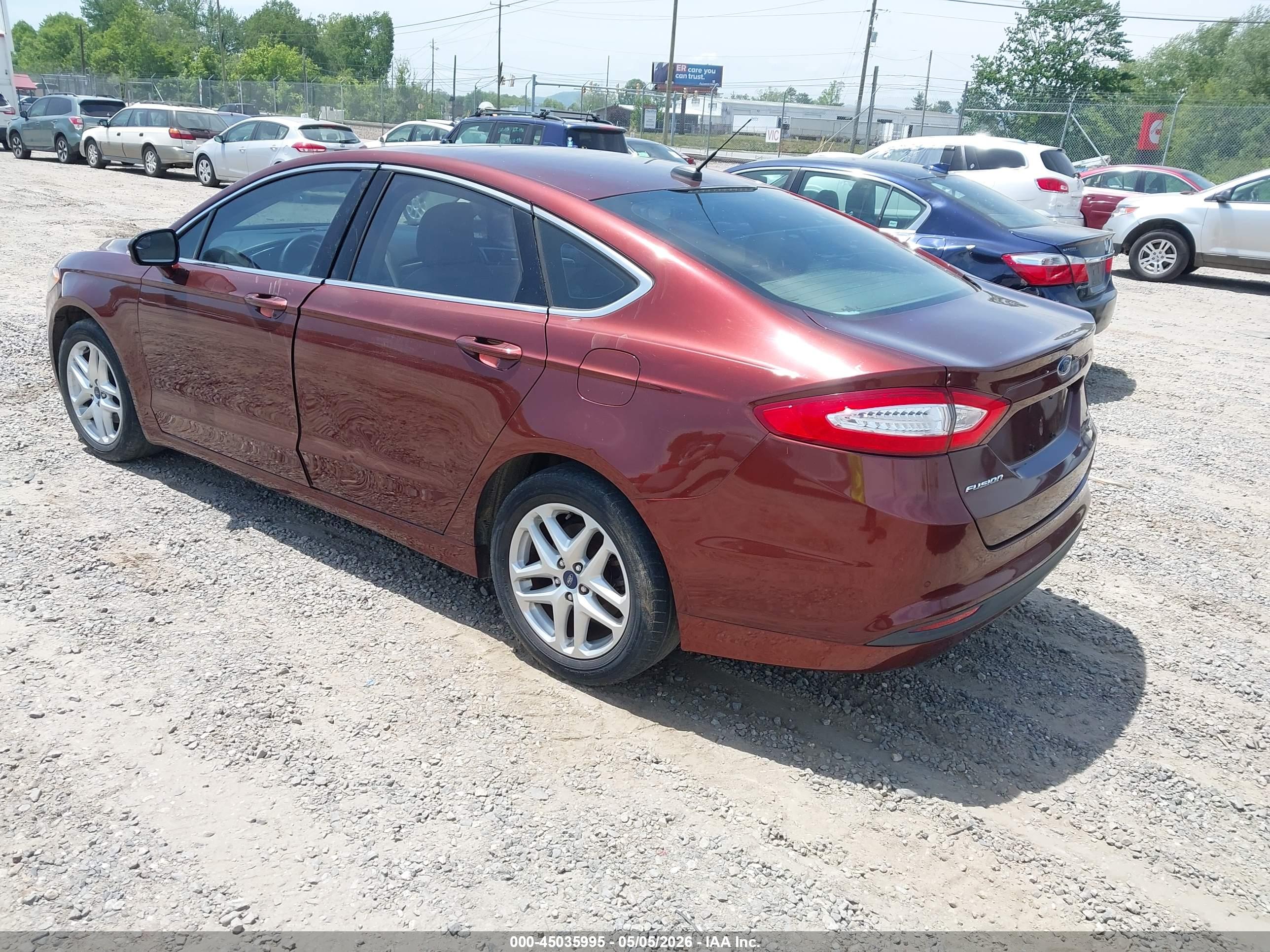 FORD FUSION image 3