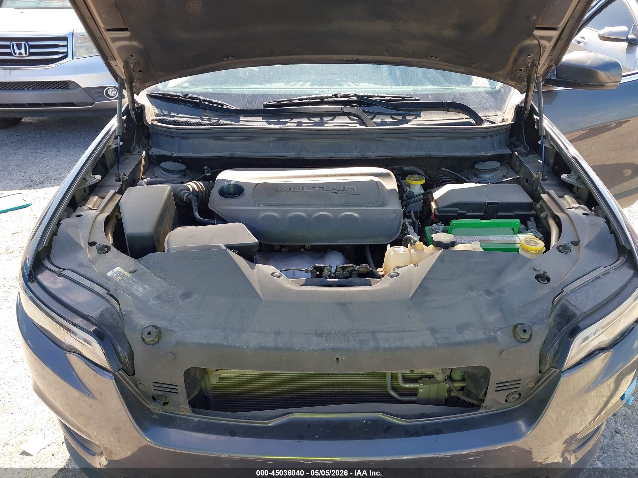 JEEP CHEROKEE image 10