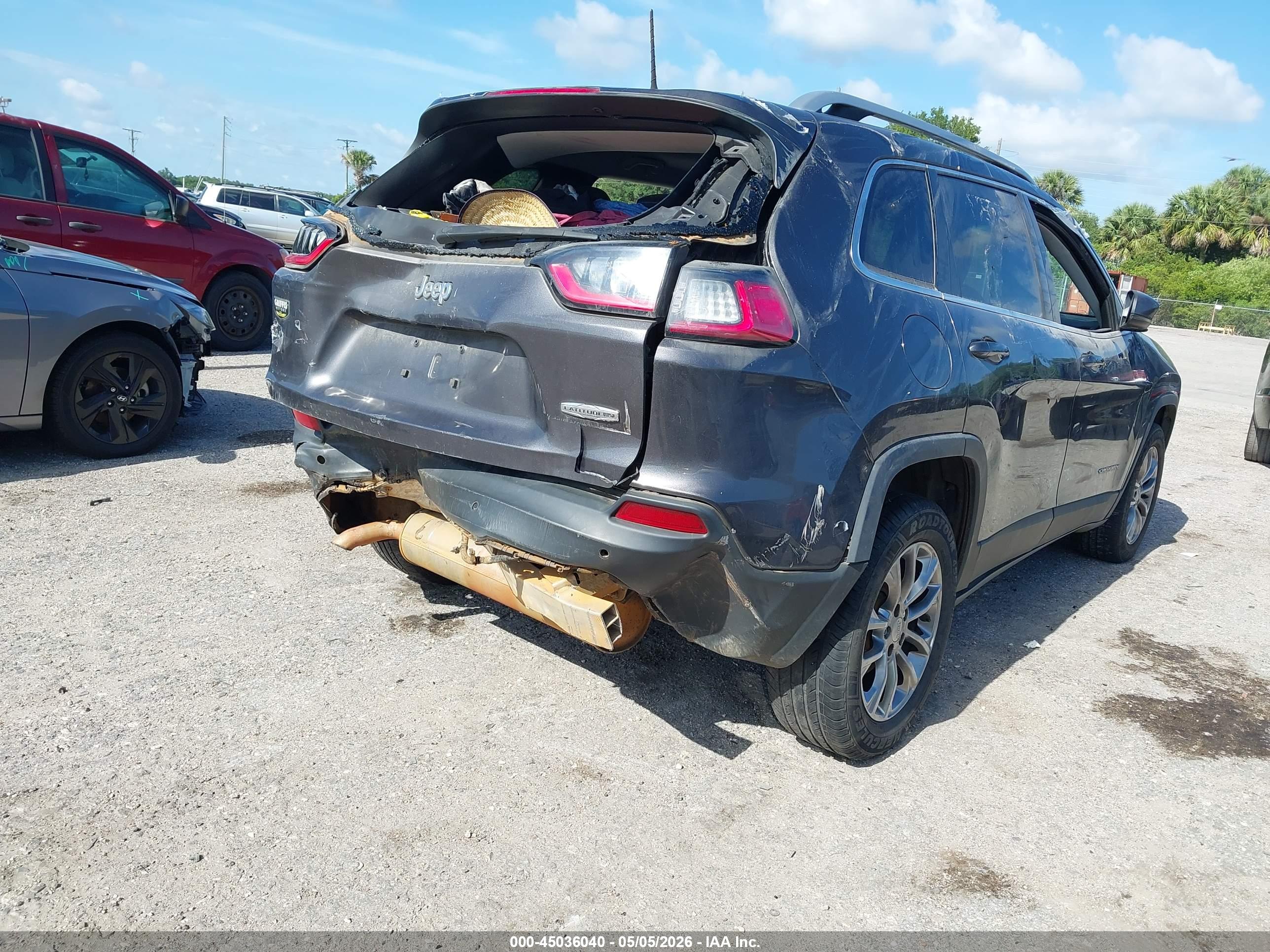 JEEP CHEROKEE image 4