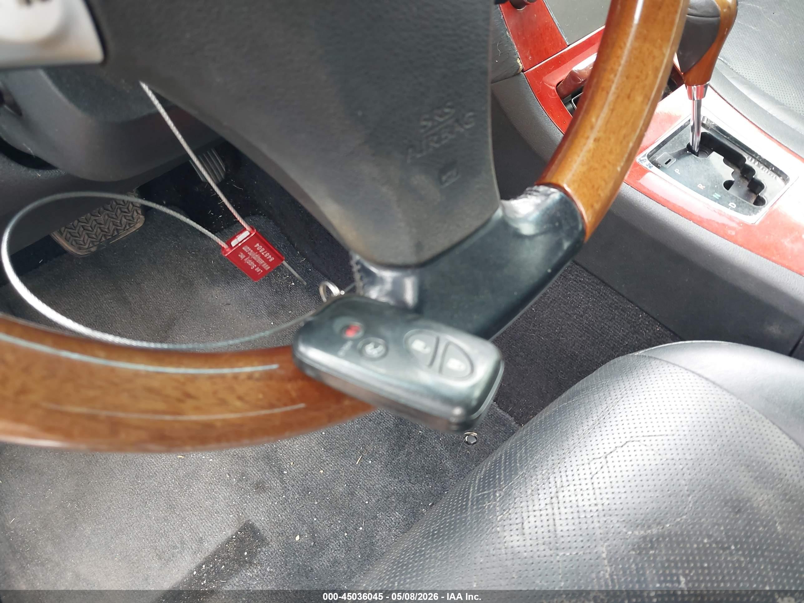 LEXUS ES image 11