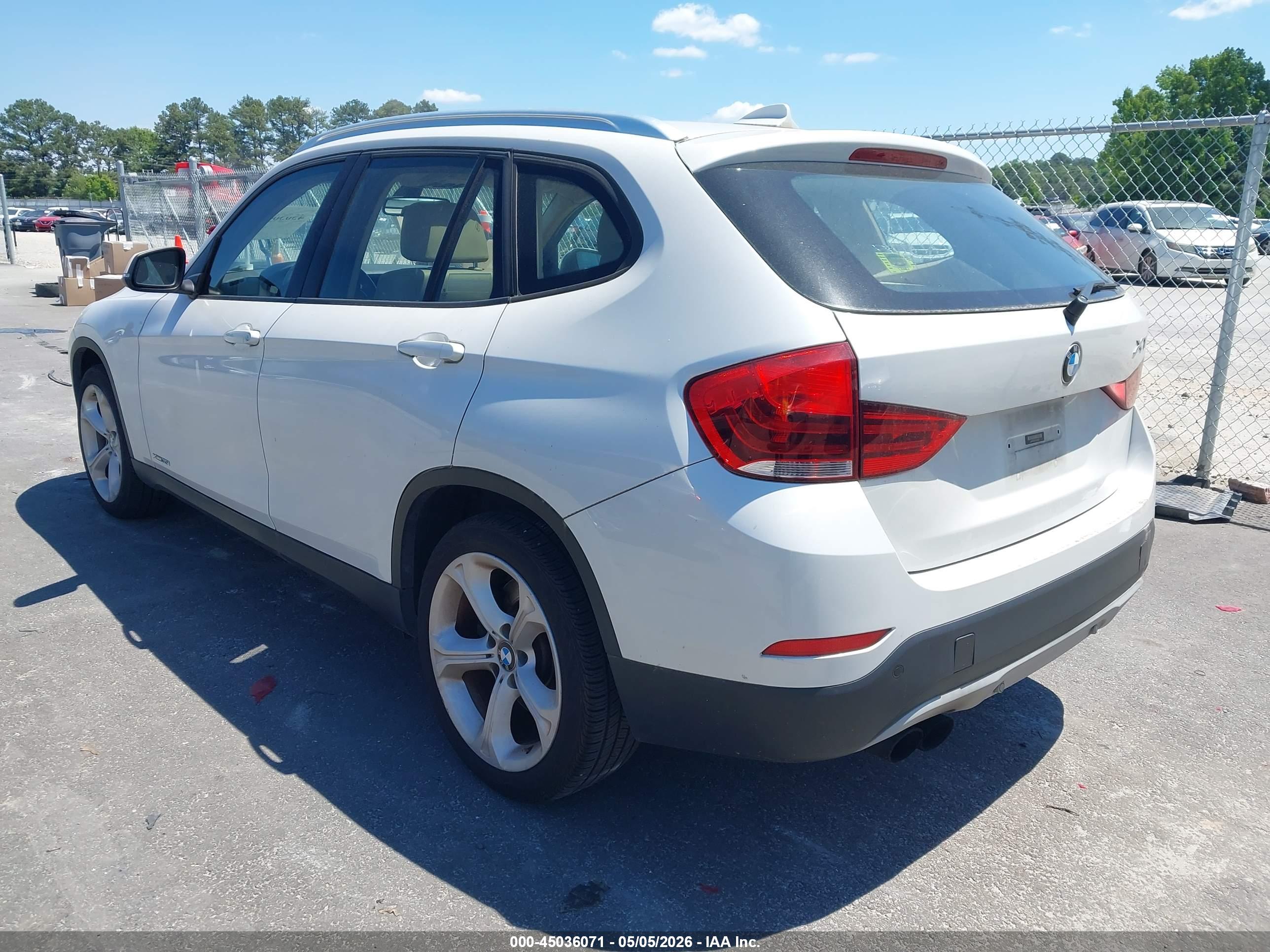 BMW X1 image 3