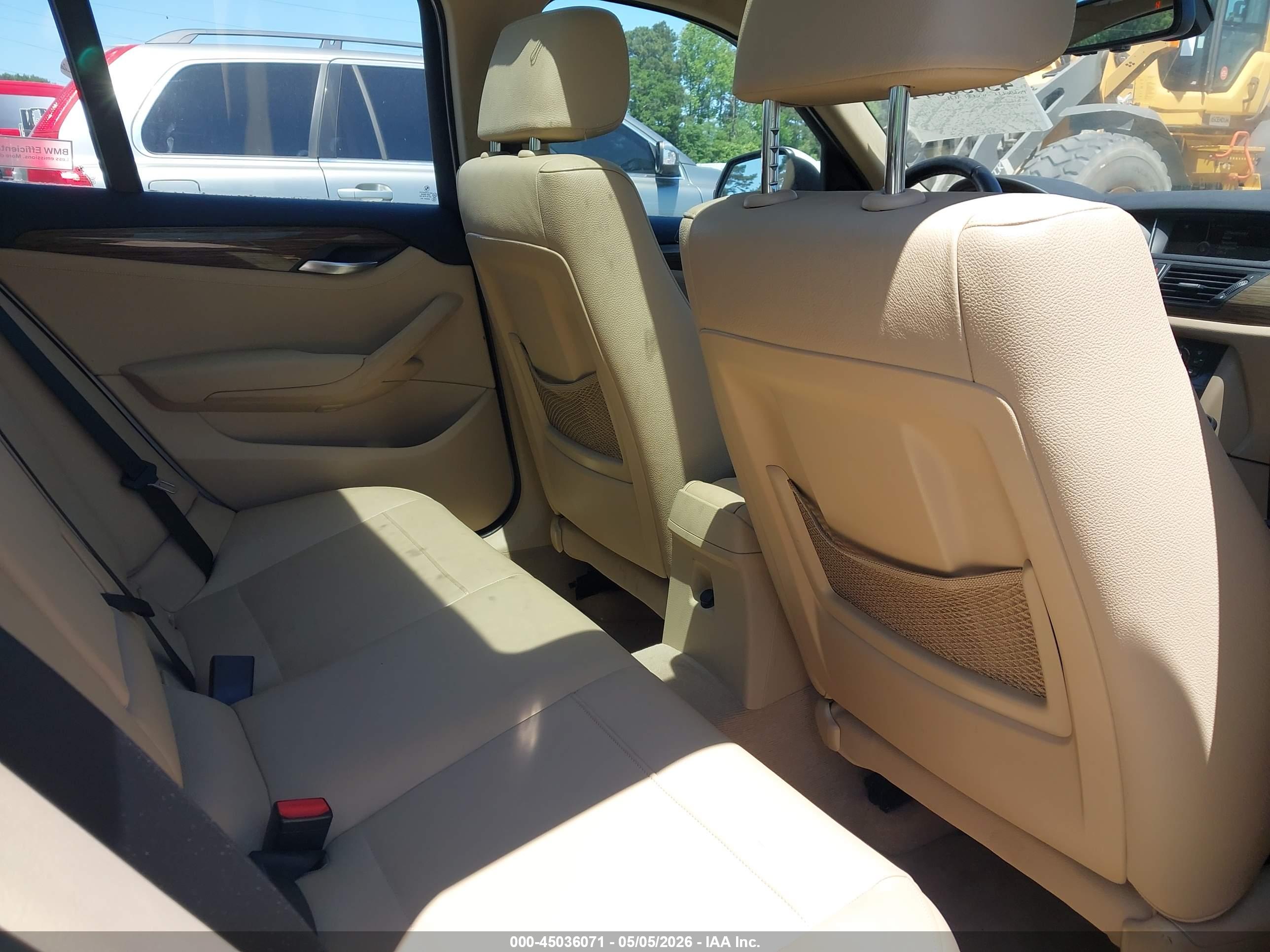 BMW X1 image 8