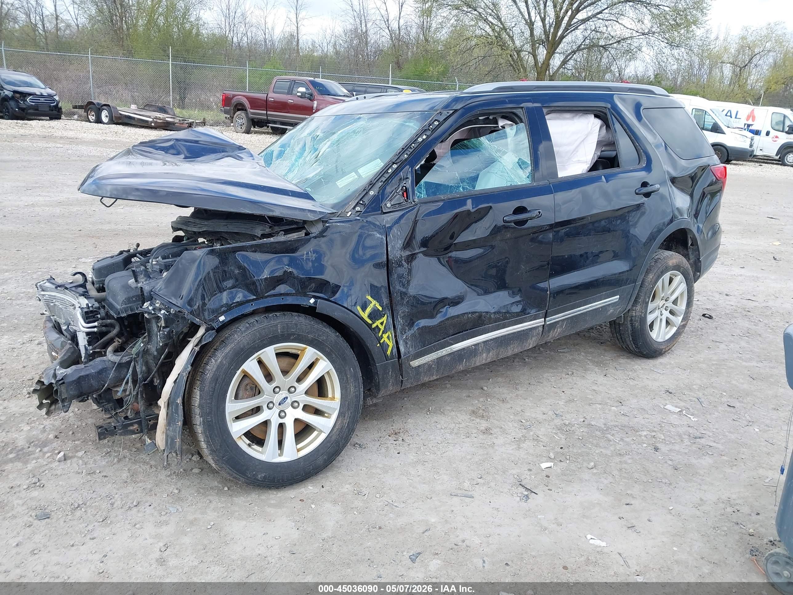 FORD EXPLORER image 2