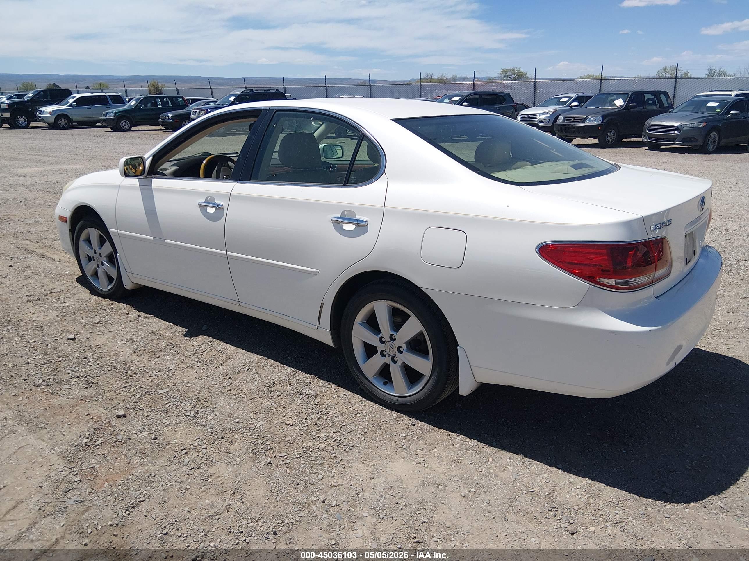 LEXUS ES image 3