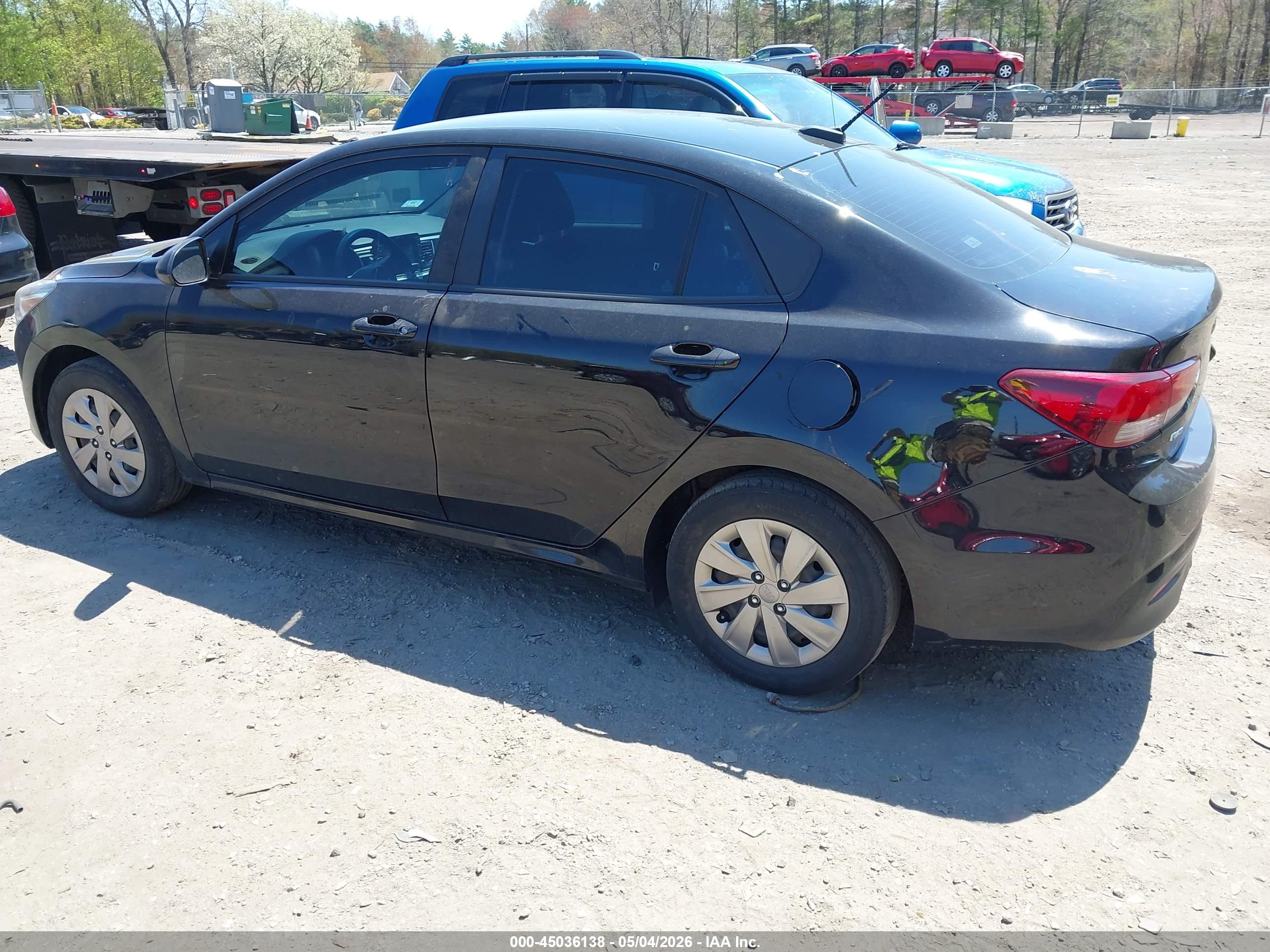 KIA RIO image 3