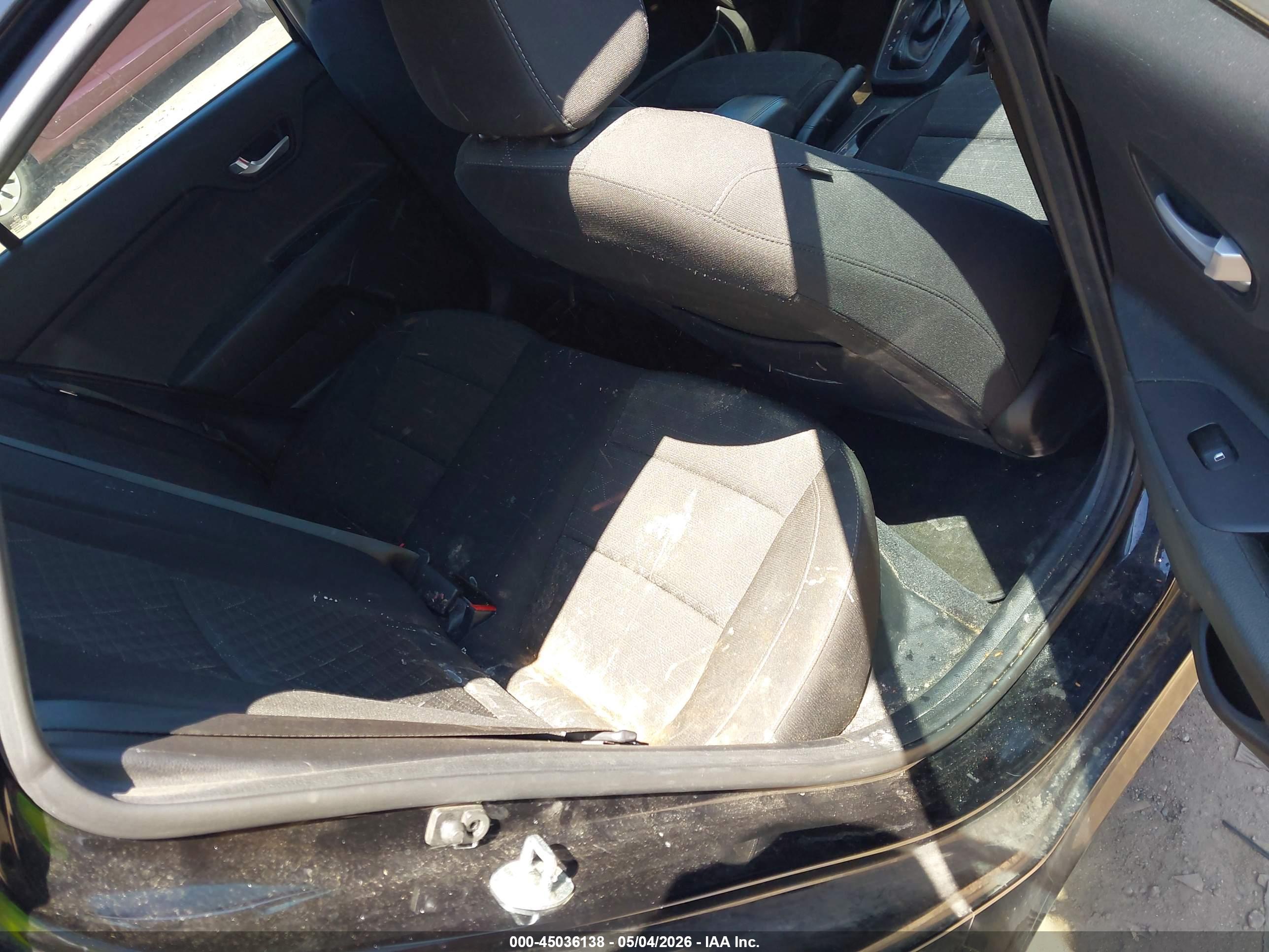 KIA RIO image 8