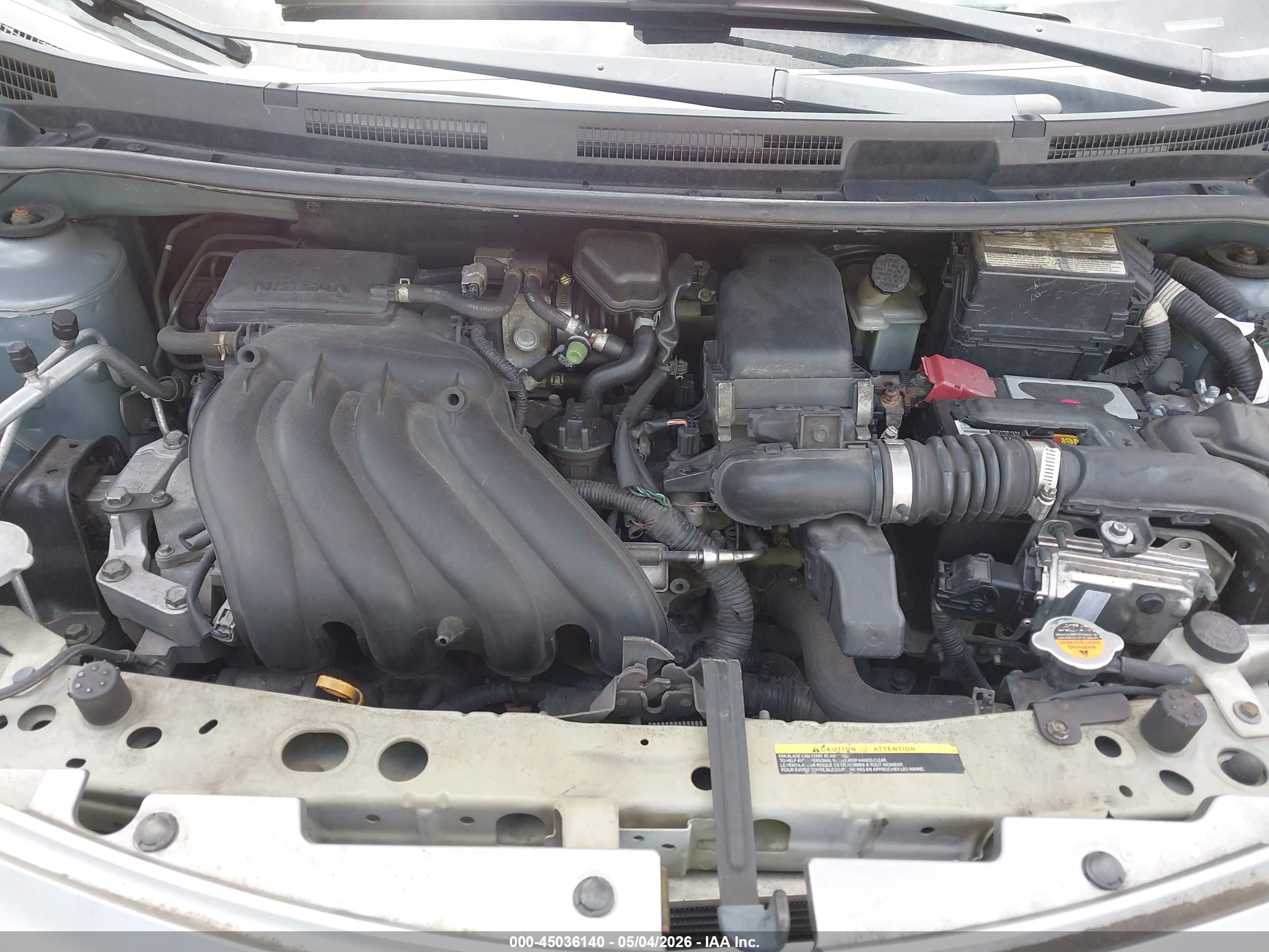 NISSAN VERSA image 10