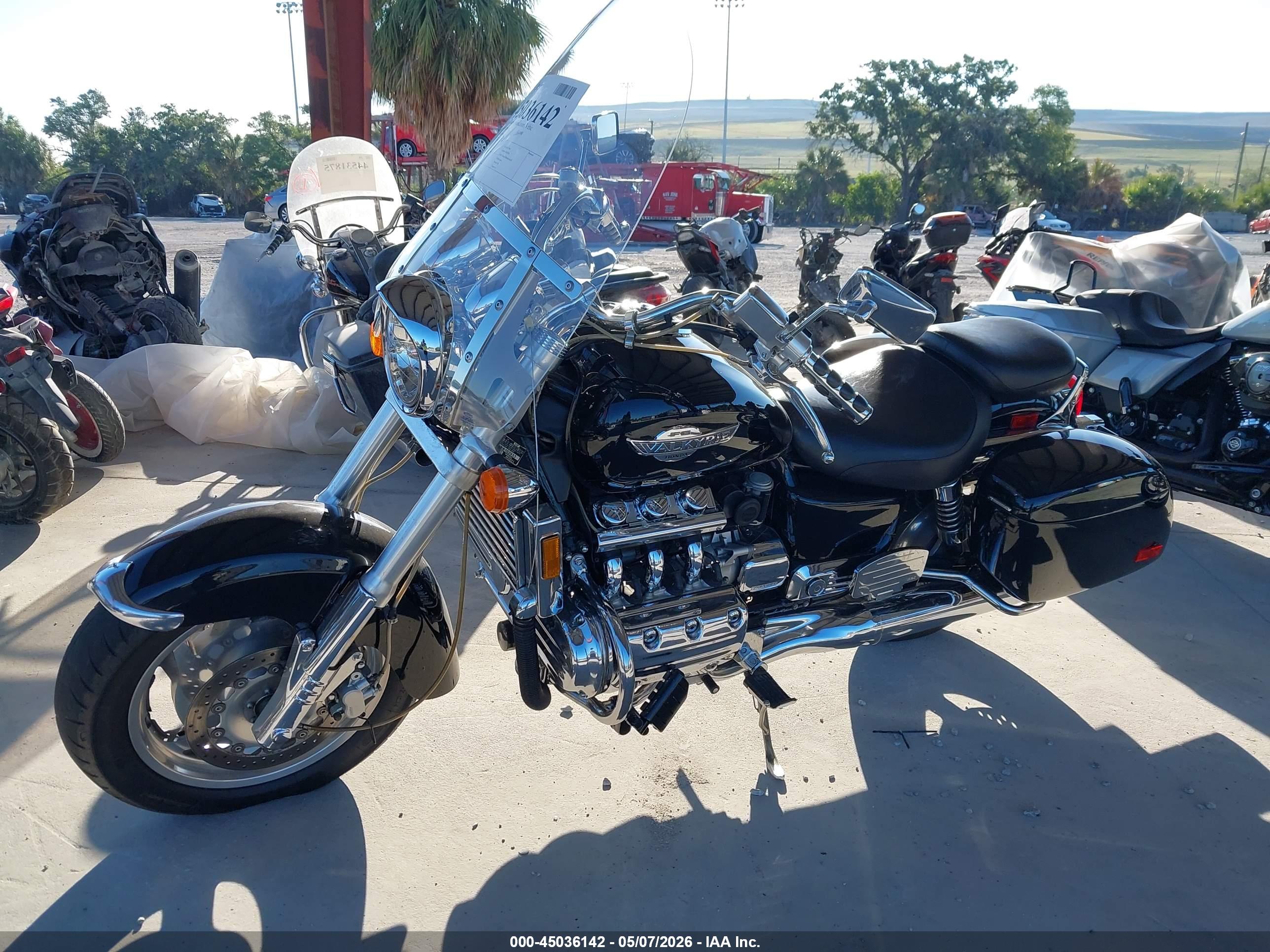 HONDA GL1500 image 2