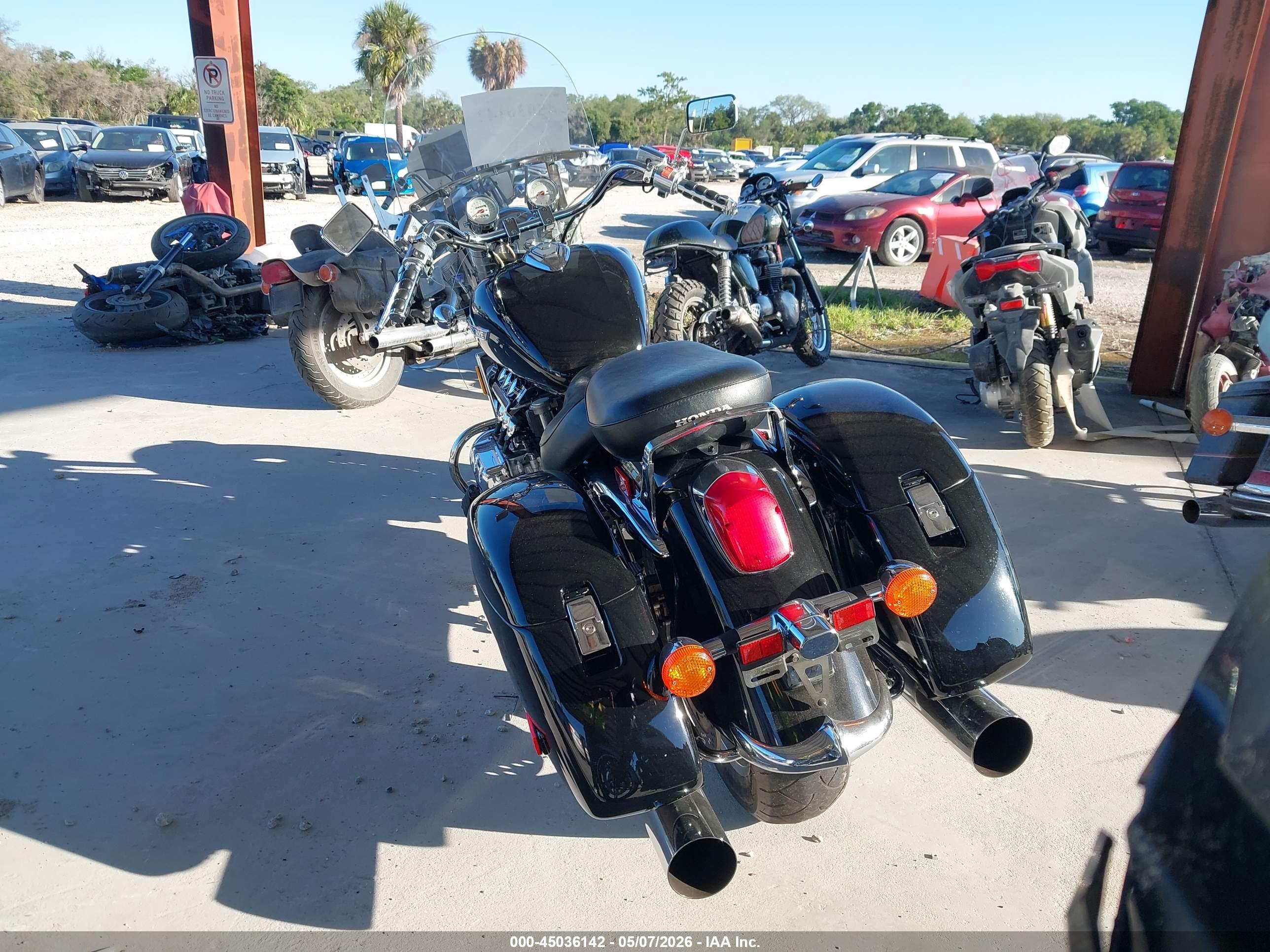 HONDA GL1500 image 6