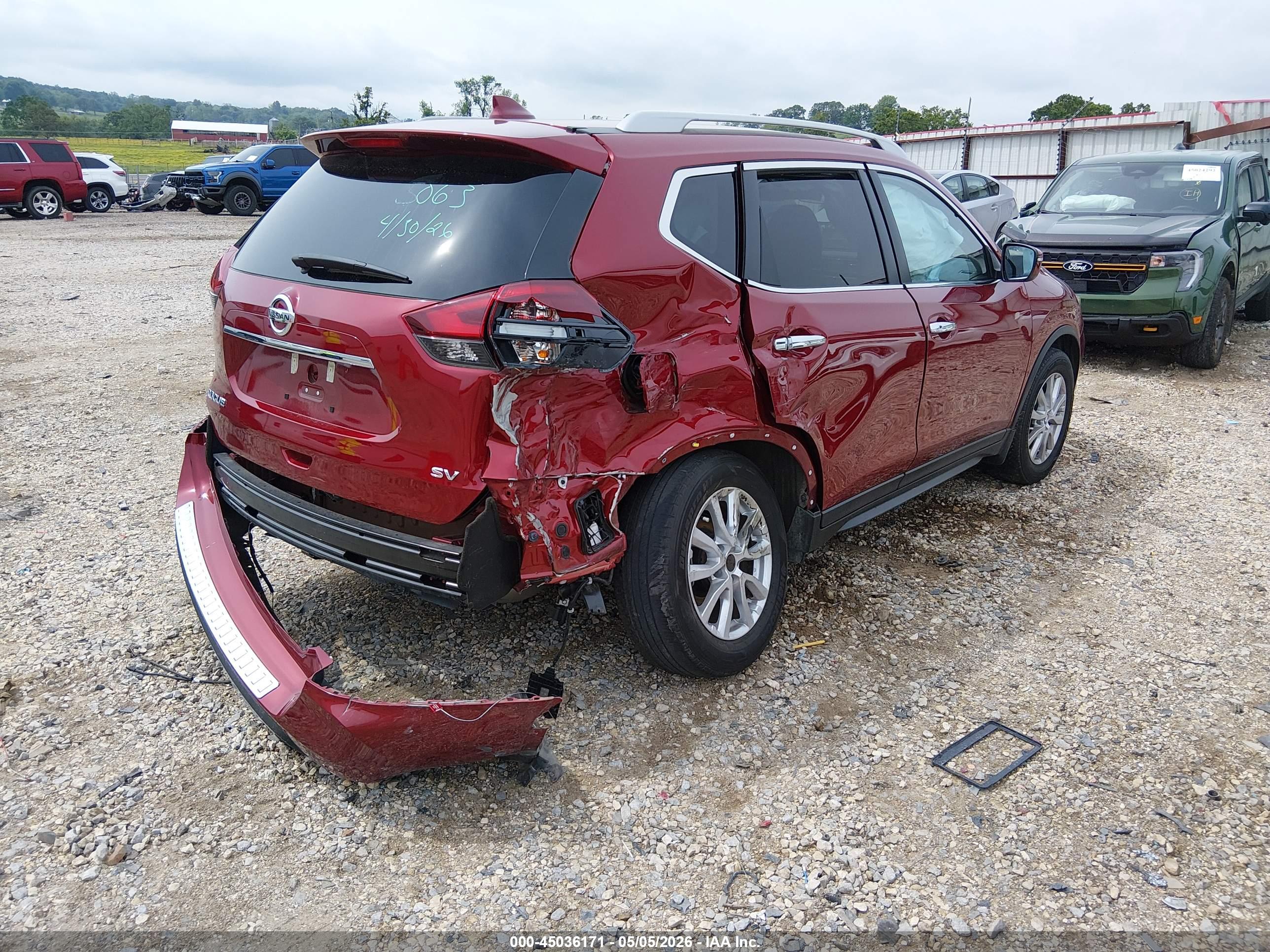 NISSAN ROGUE image 4