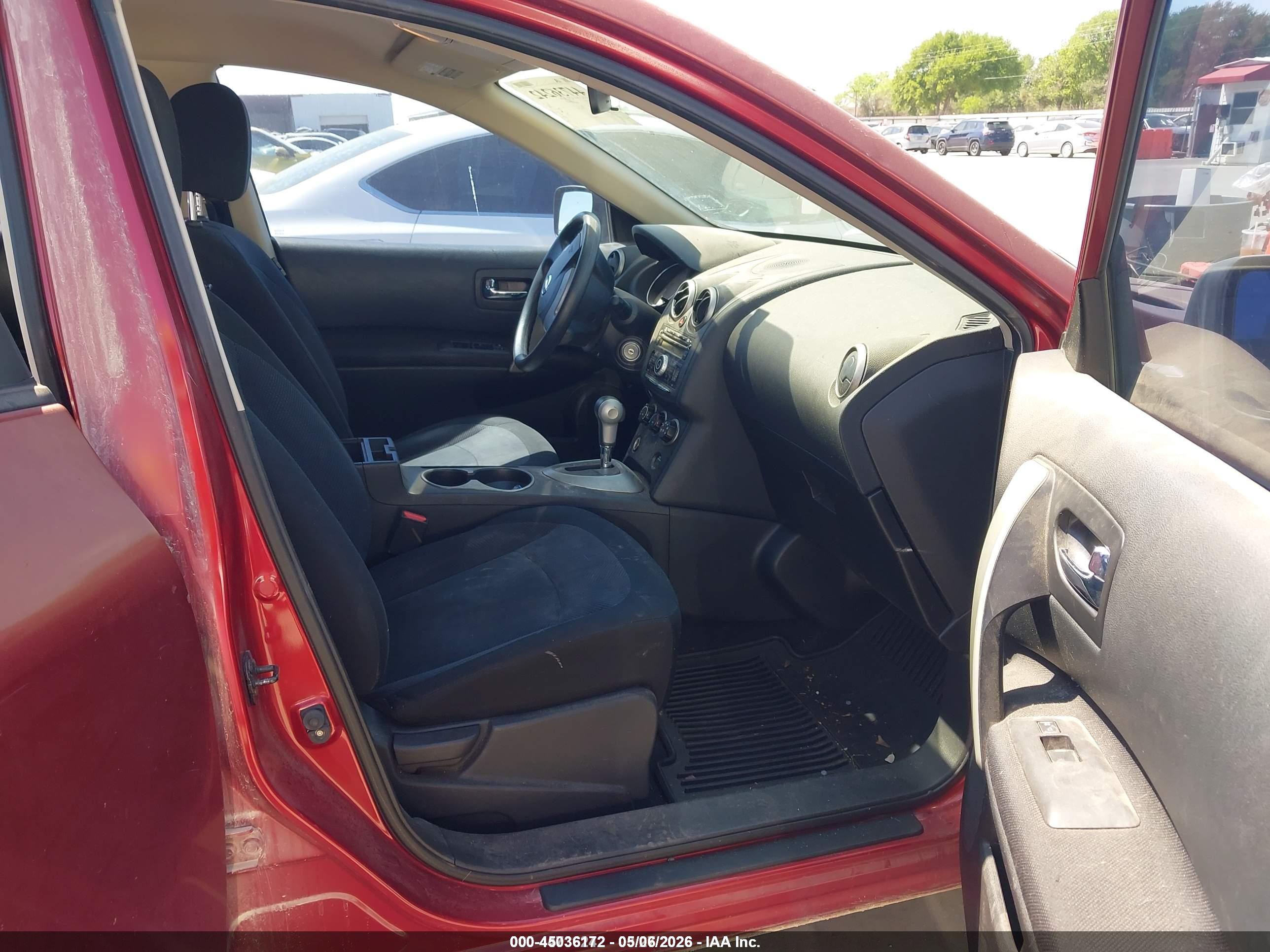 NISSAN ROGUE image 5