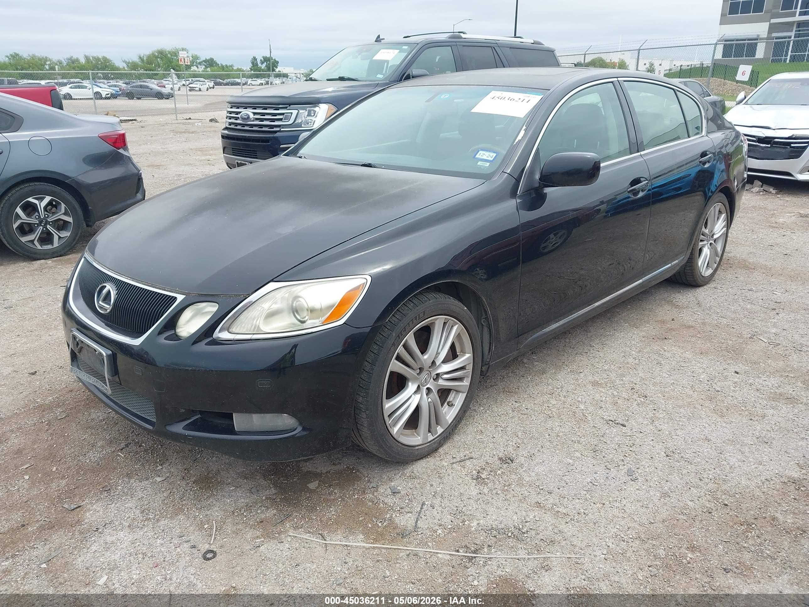 LEXUS GS image 2