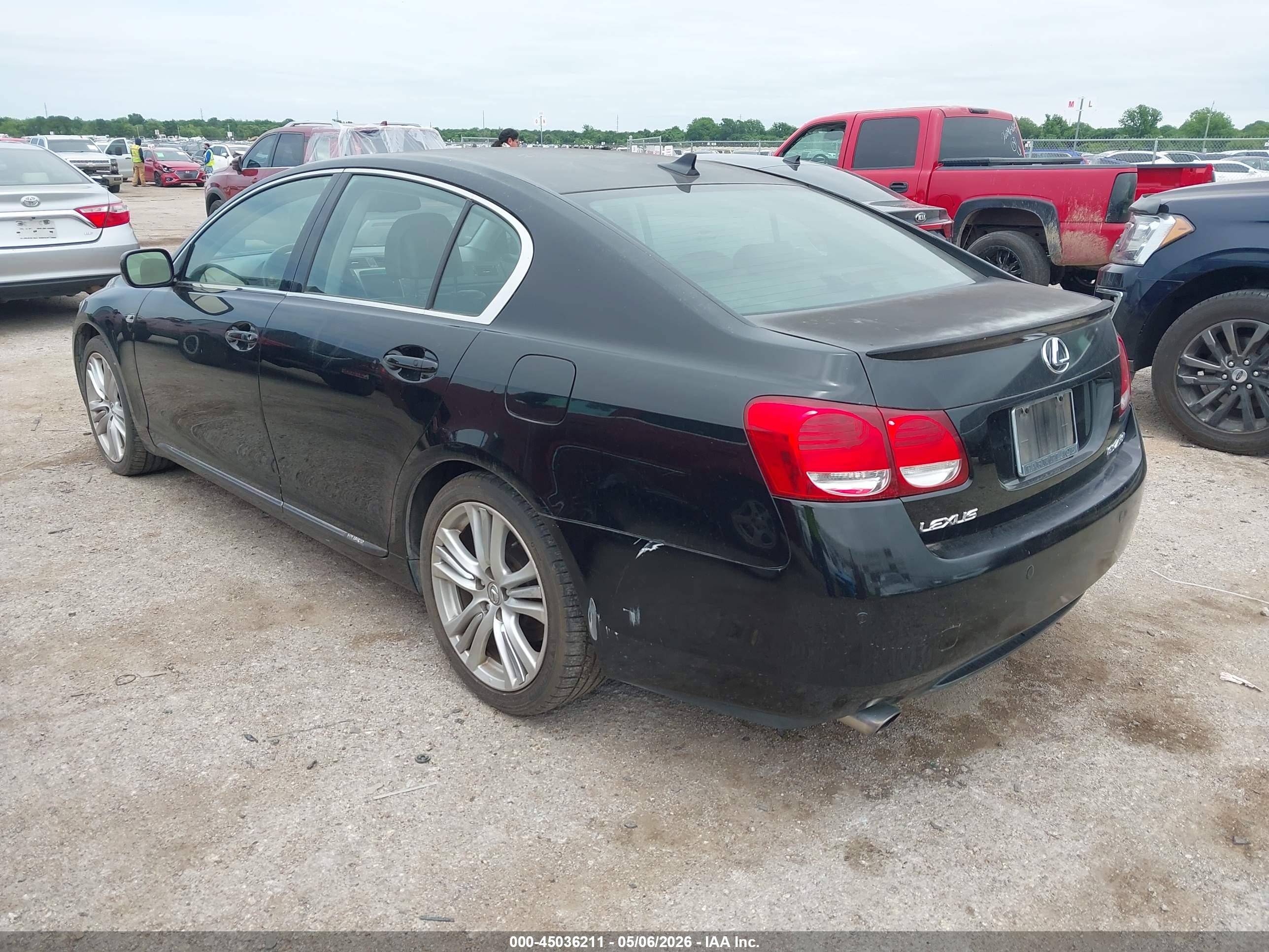 LEXUS GS image 3