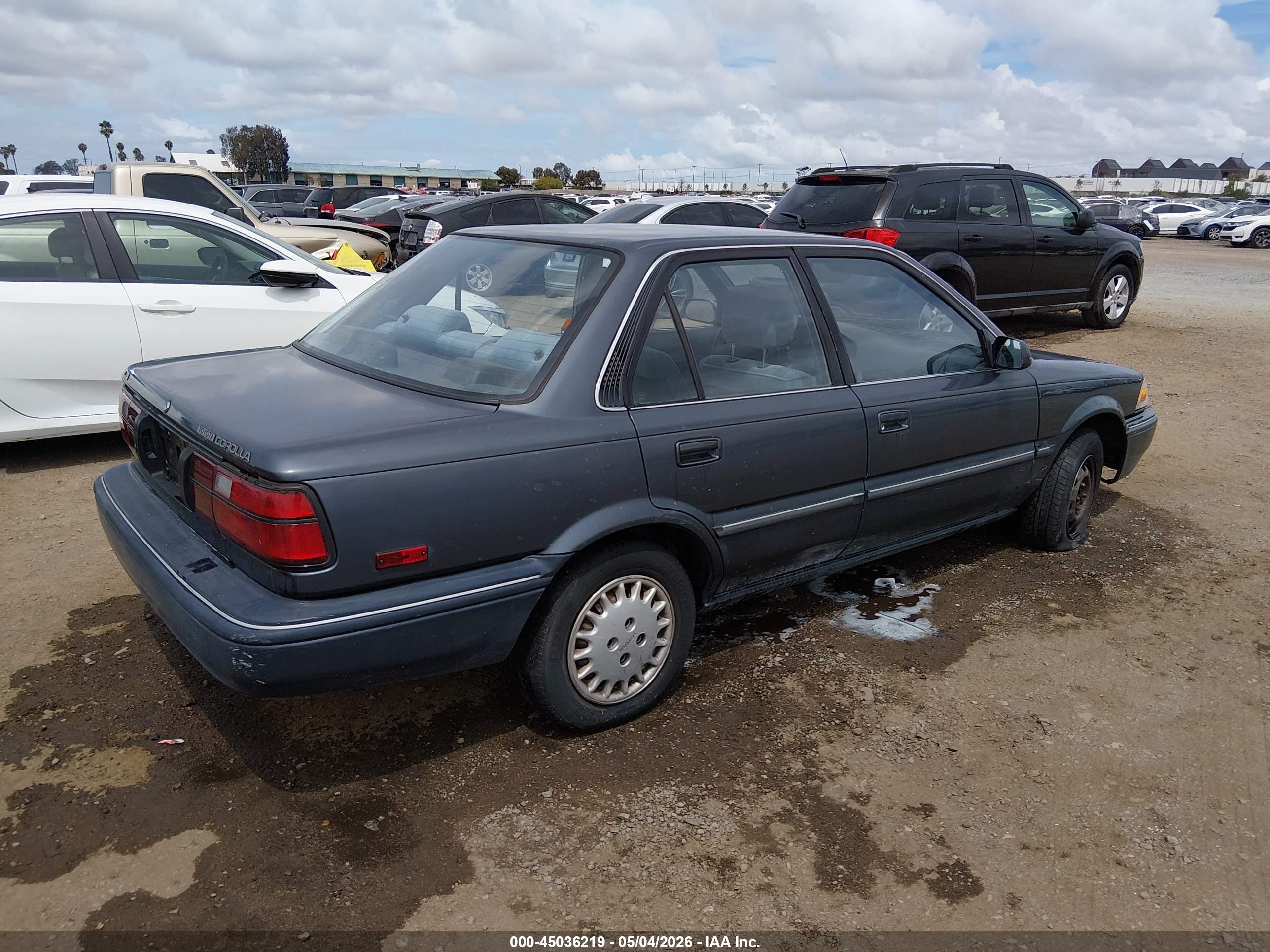 TOYOTA COROLLA image 4
