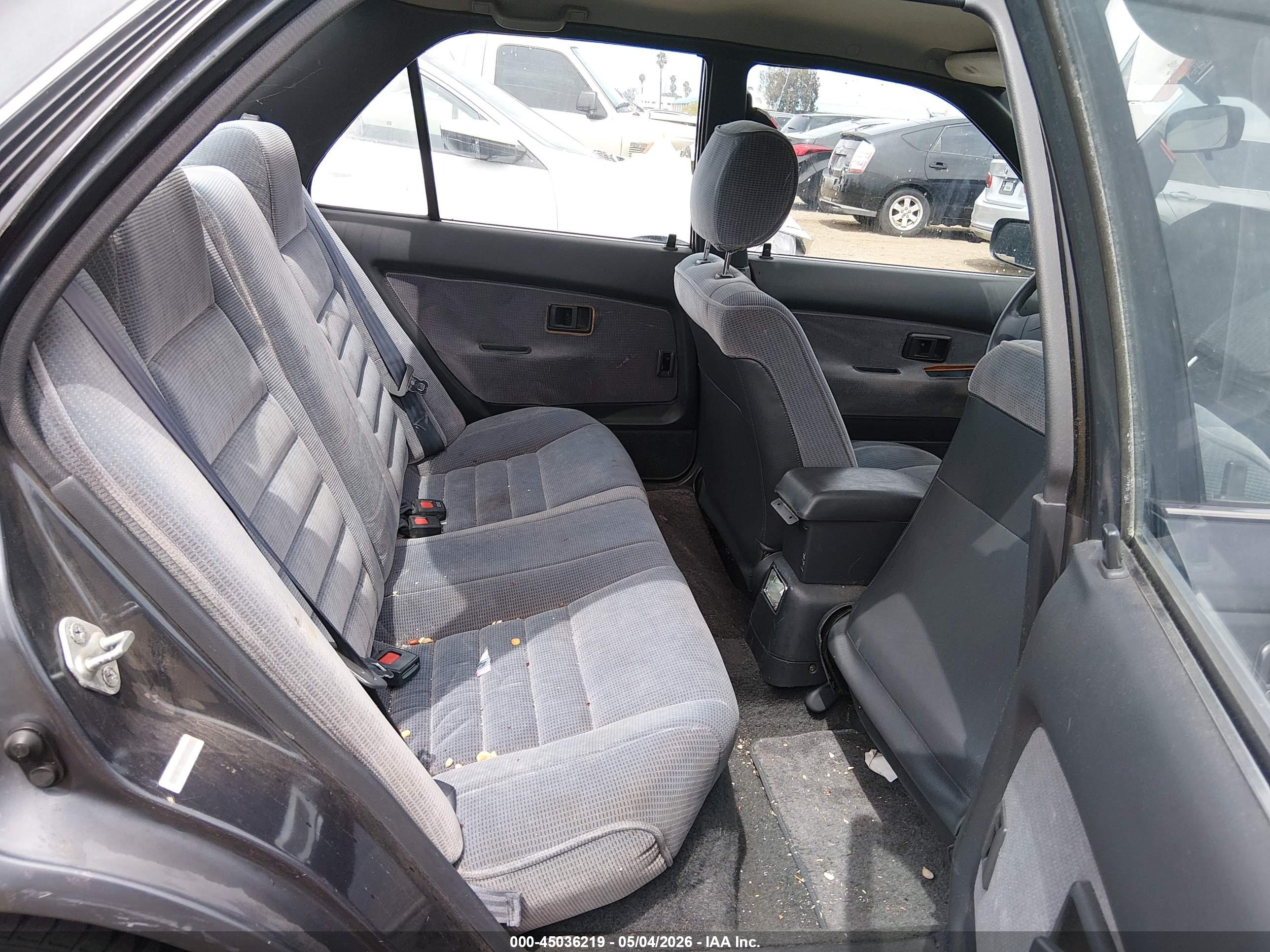 TOYOTA COROLLA image 8