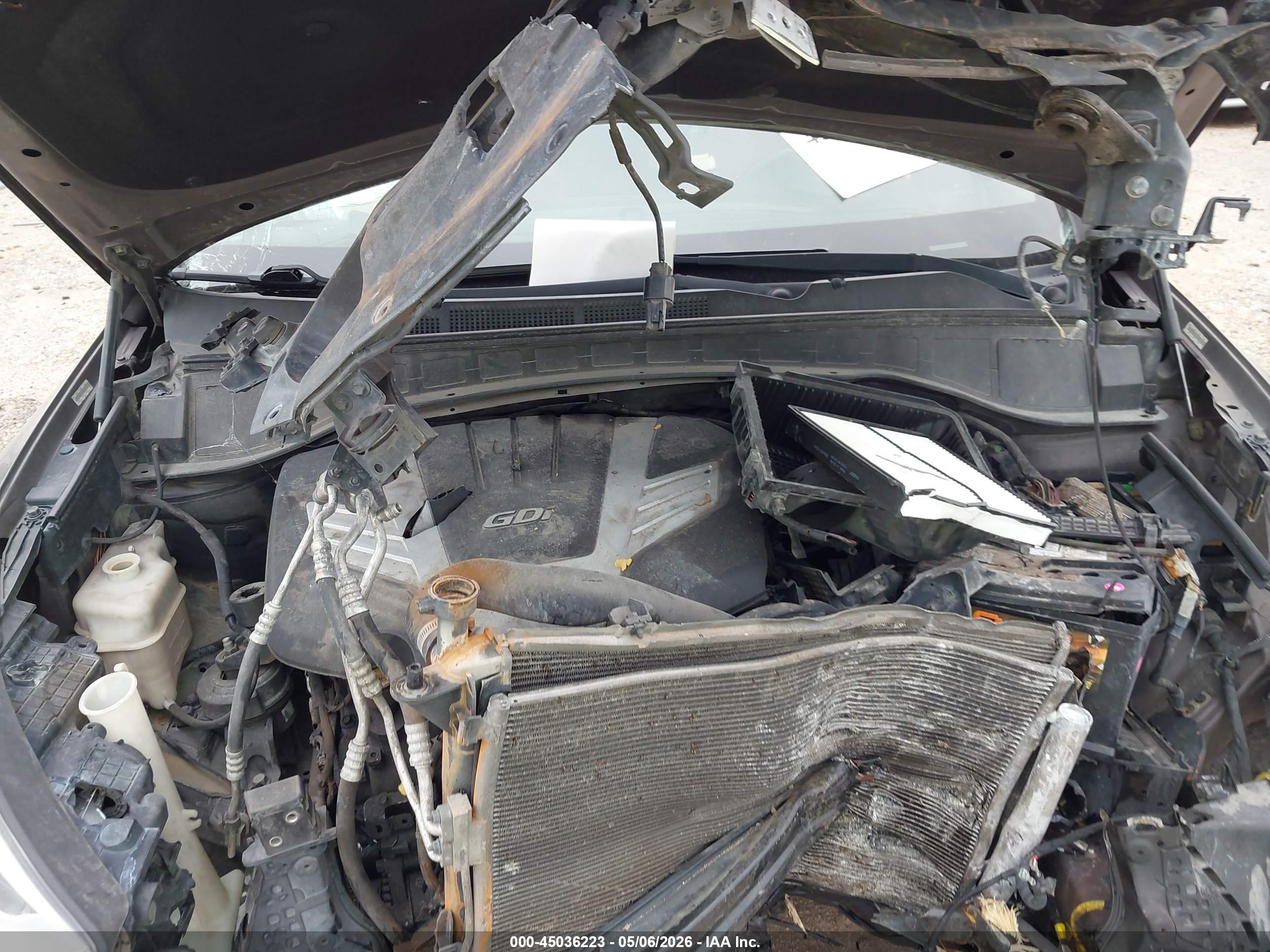 HYUNDAI SANTA image 10