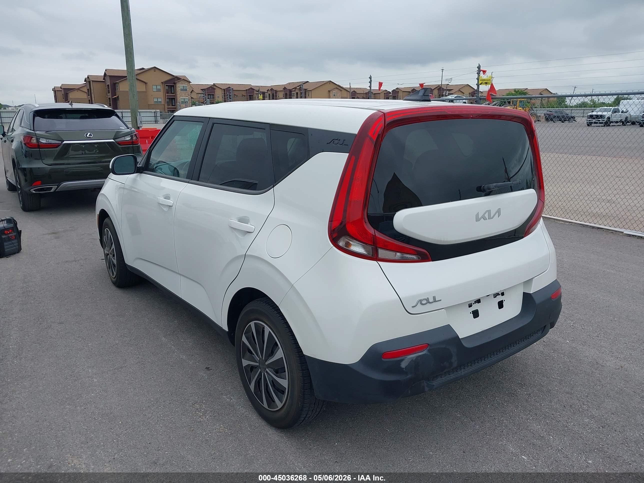 KIA SOUL image 3