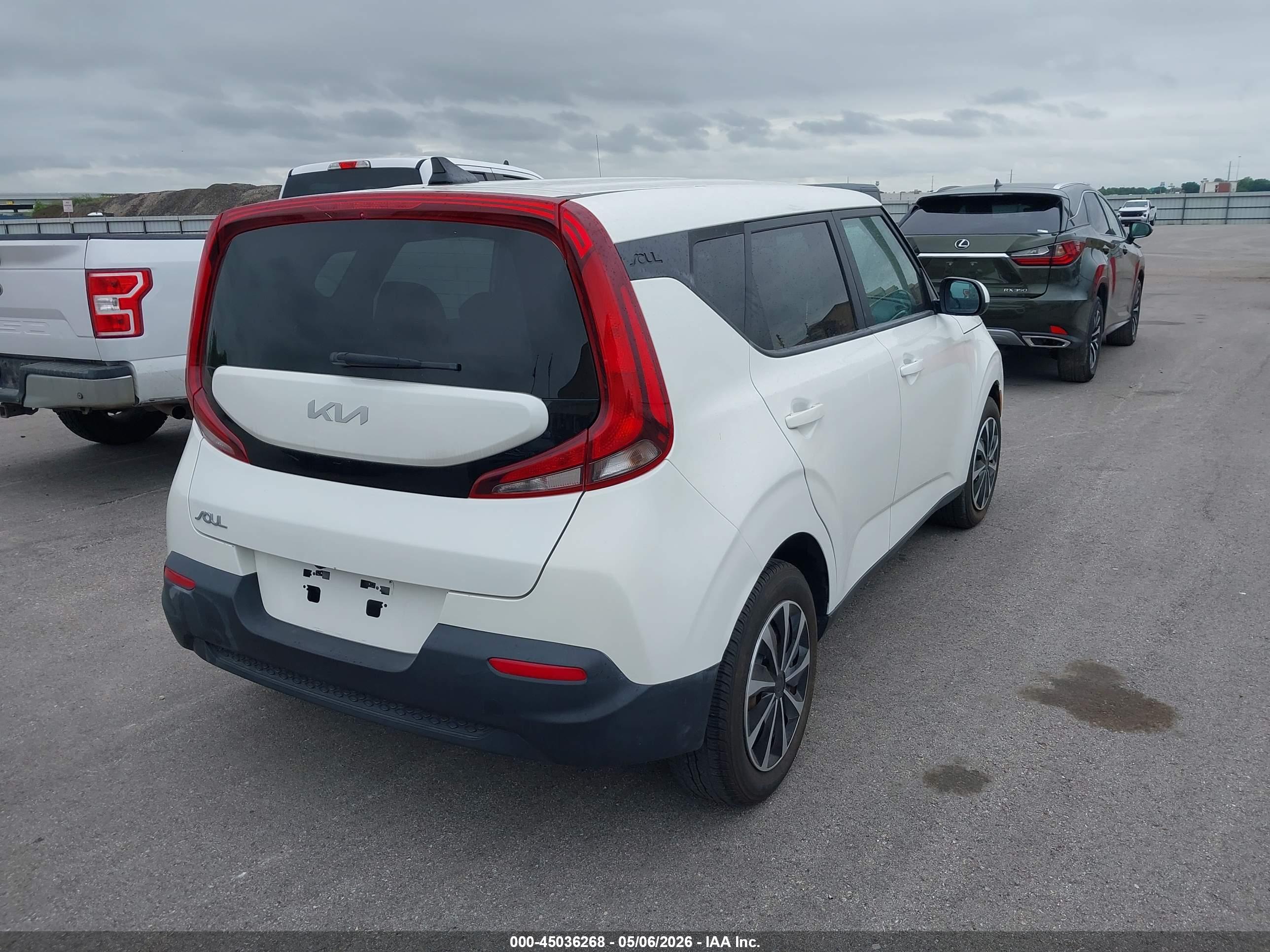 KIA SOUL image 4
