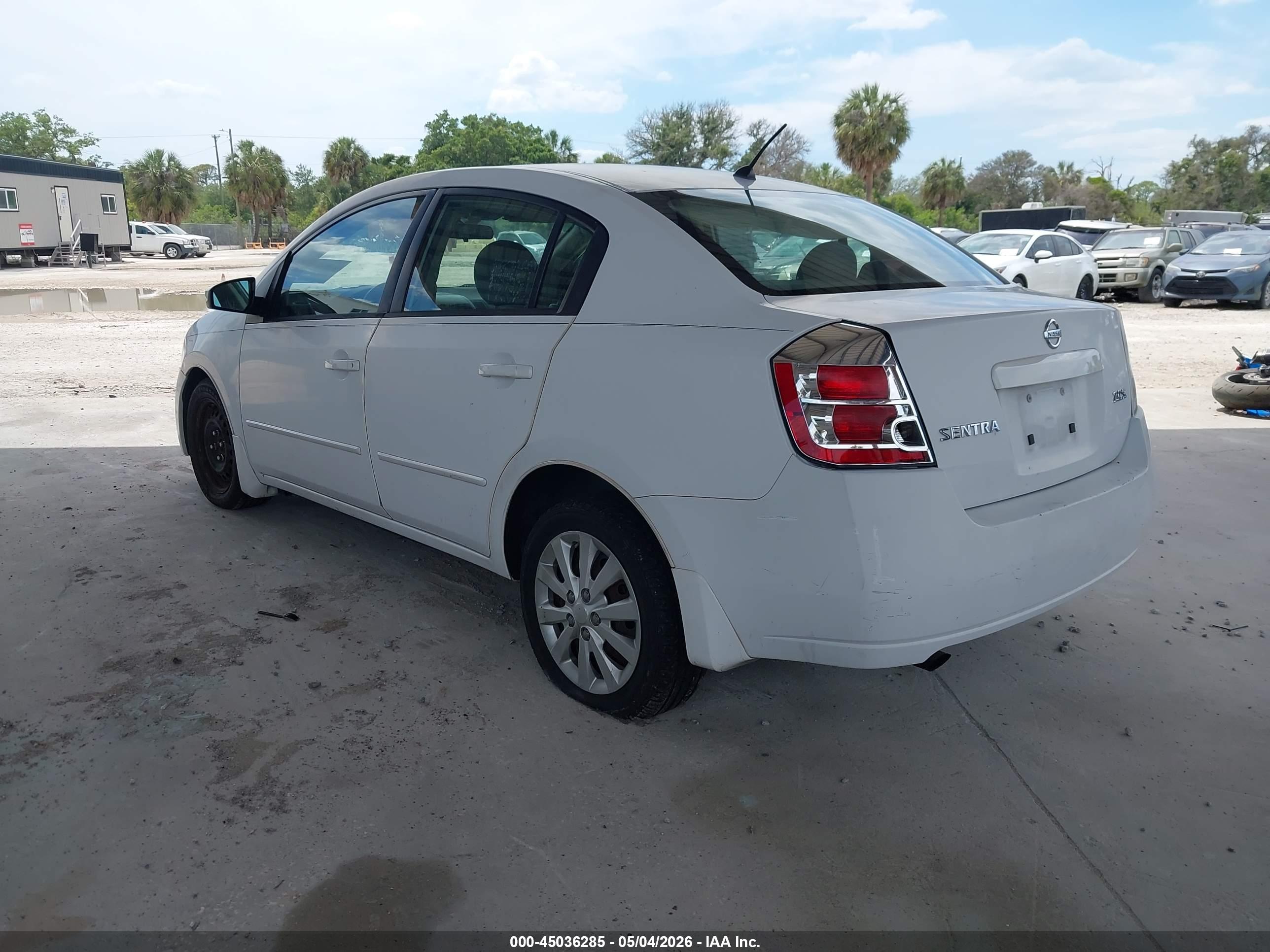 NISSAN SENTRA image 3