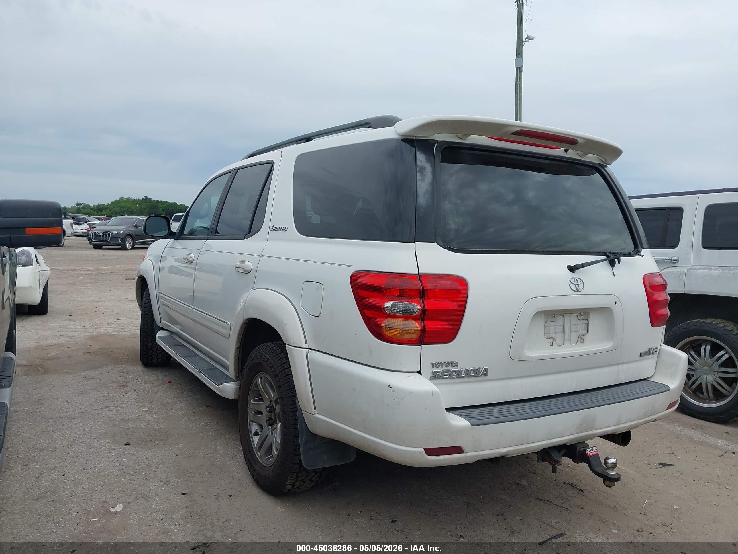 TOYOTA SEQUOIA image 3
