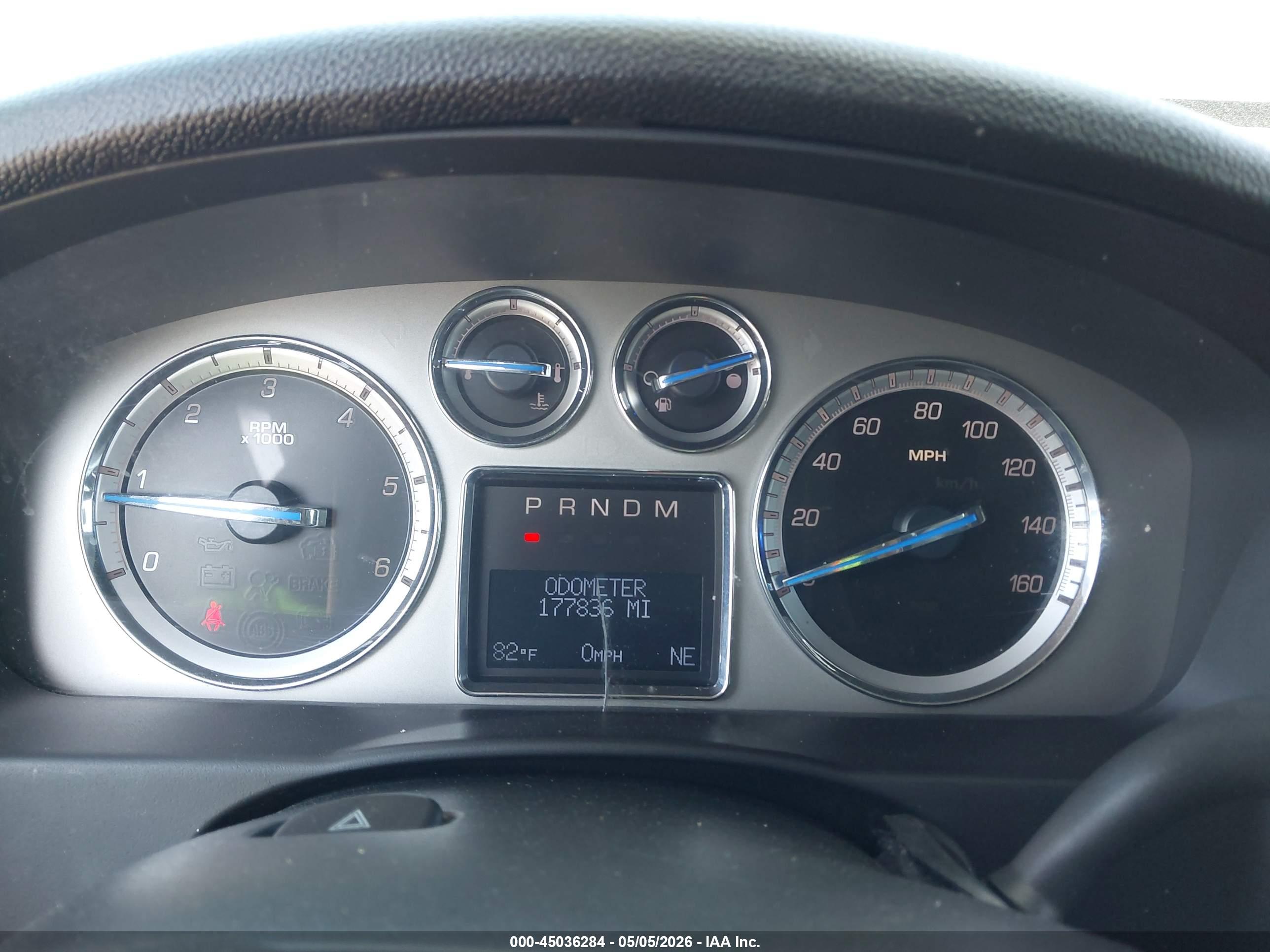 CADILLAC ESCALADE image 7