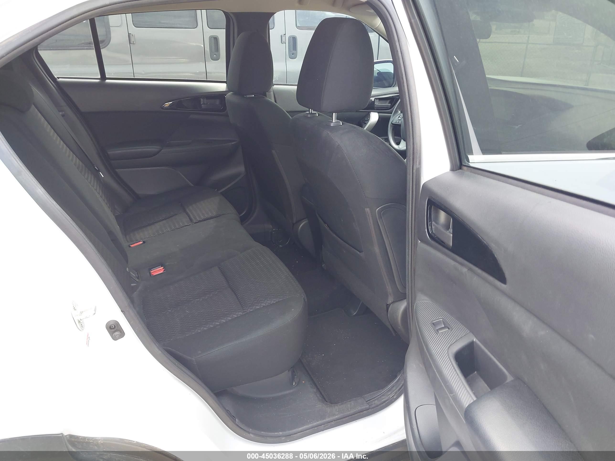 MITSUBISHI ECLIPSE image 8