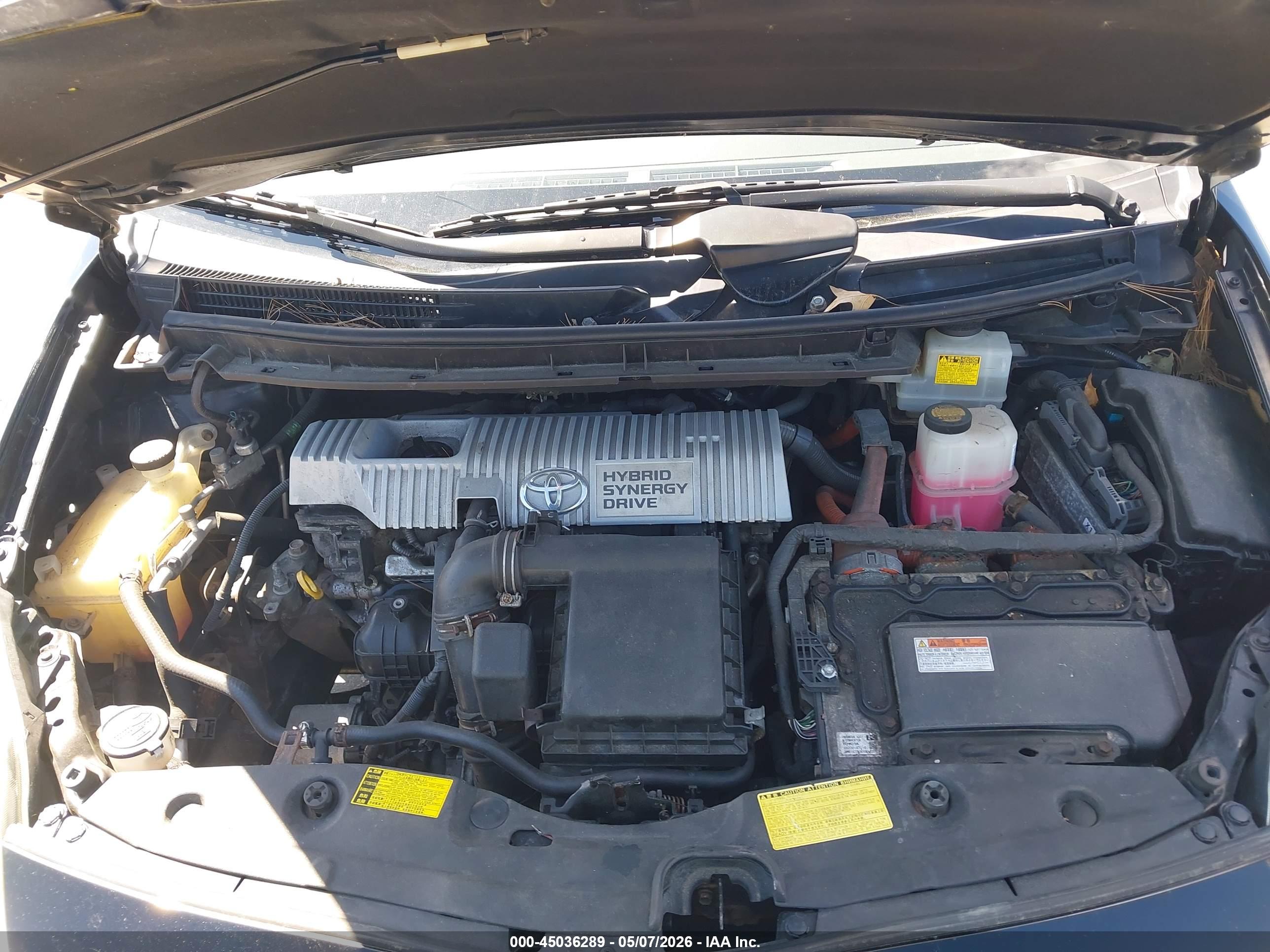 TOYOTA PRIUS image 10