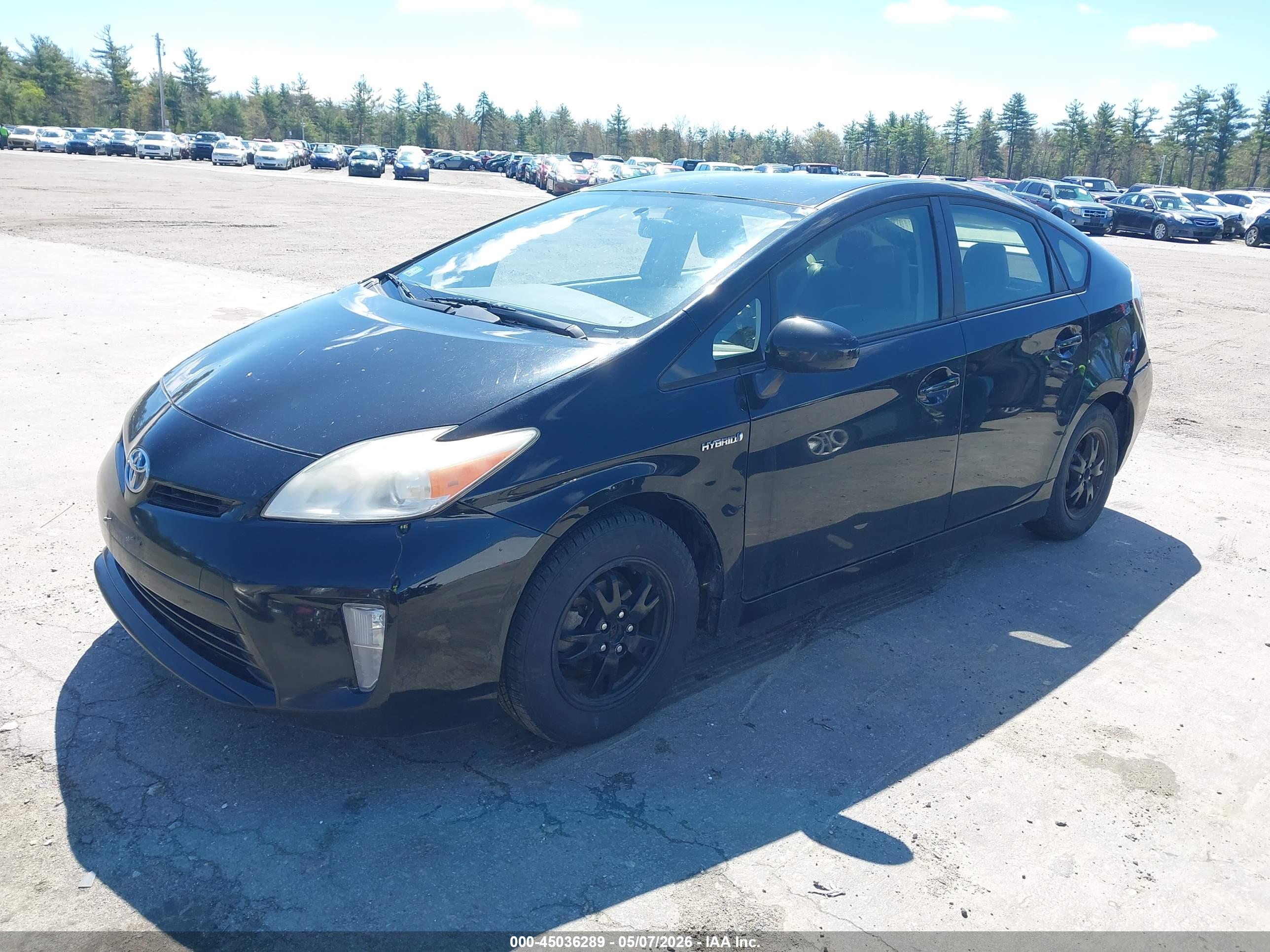 TOYOTA PRIUS image 2