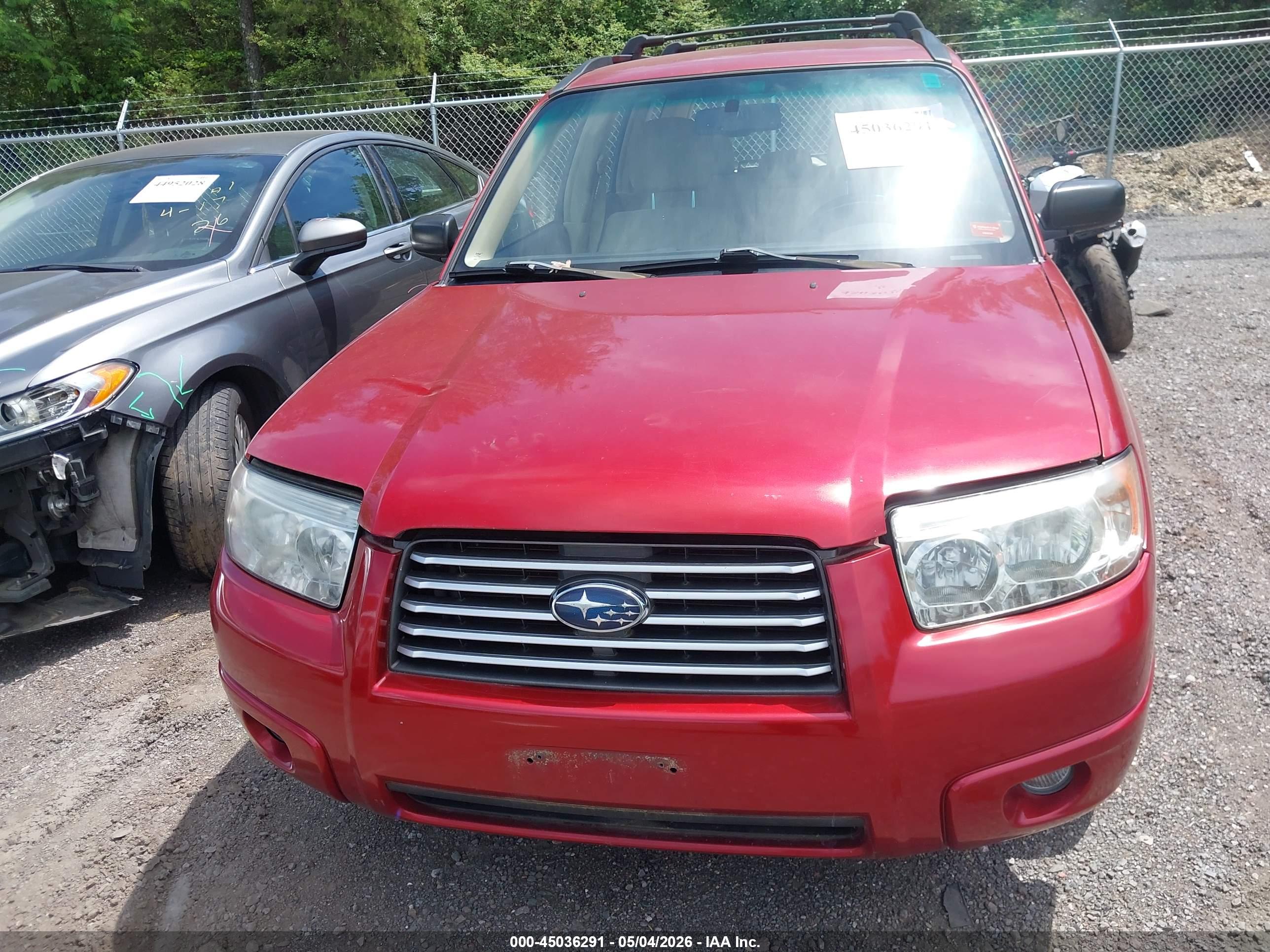 SUBARU FORESTER image 6