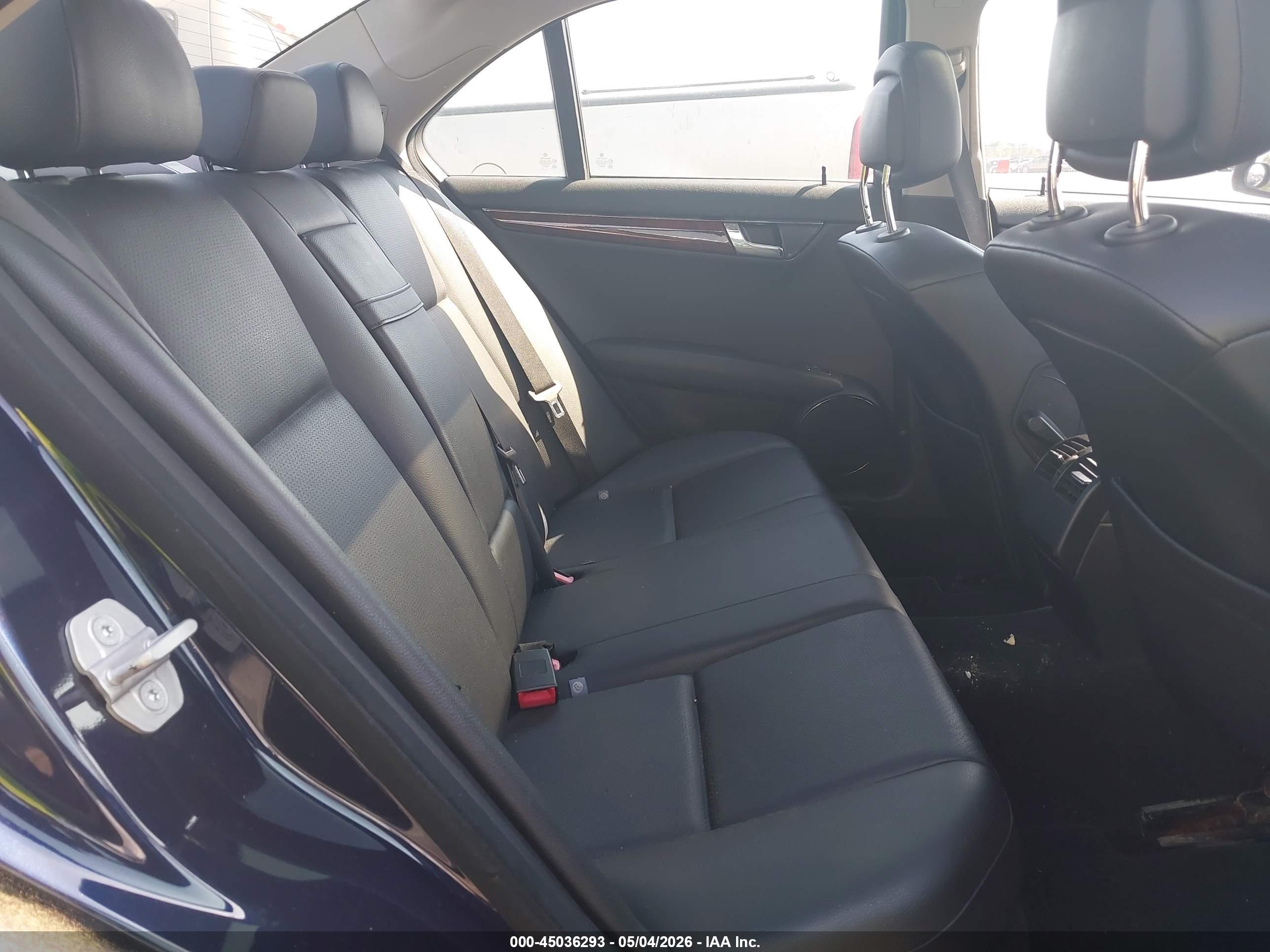 MERCEDES-BENZ C image 8
