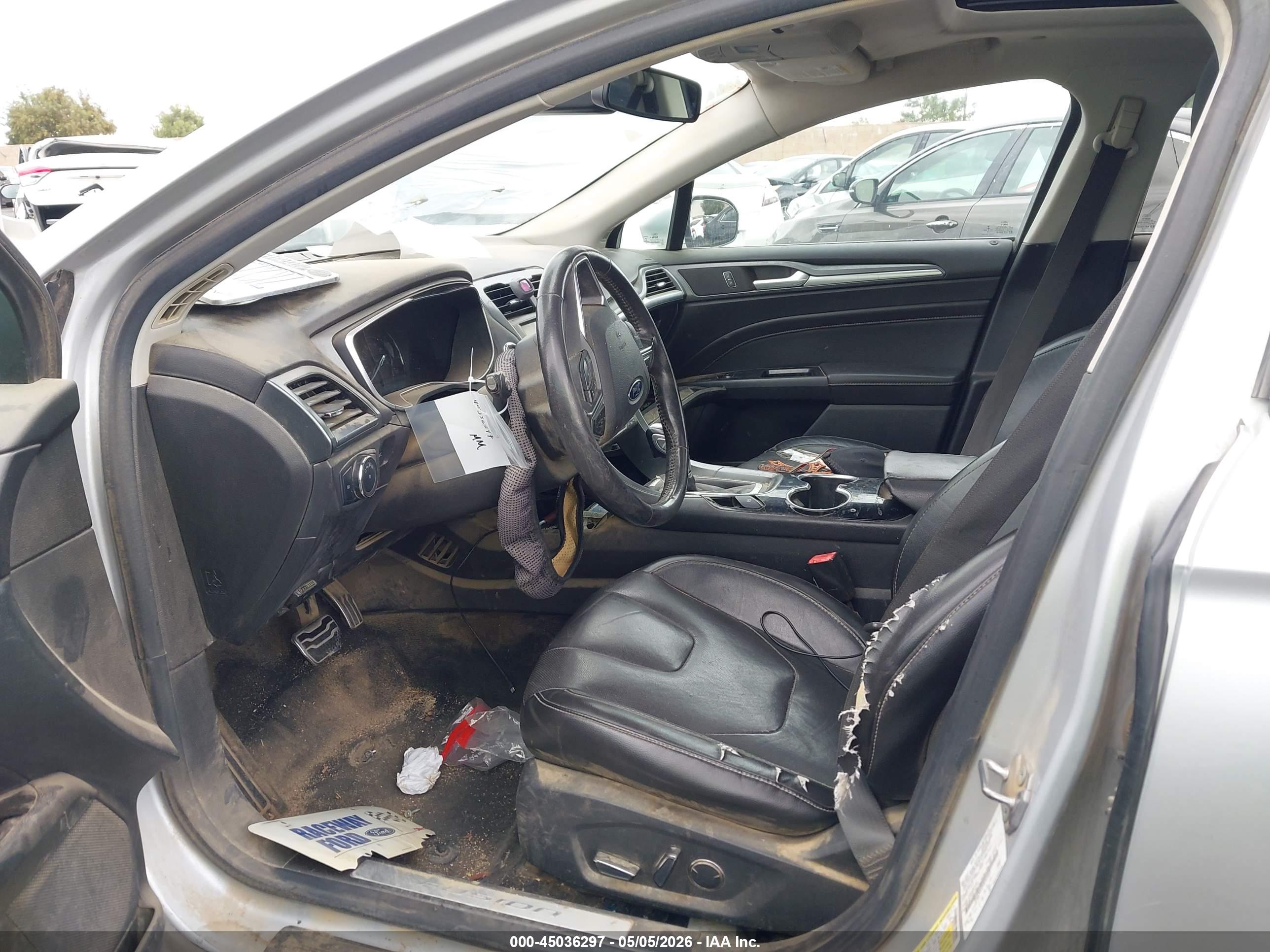 FORD FUSION image 5