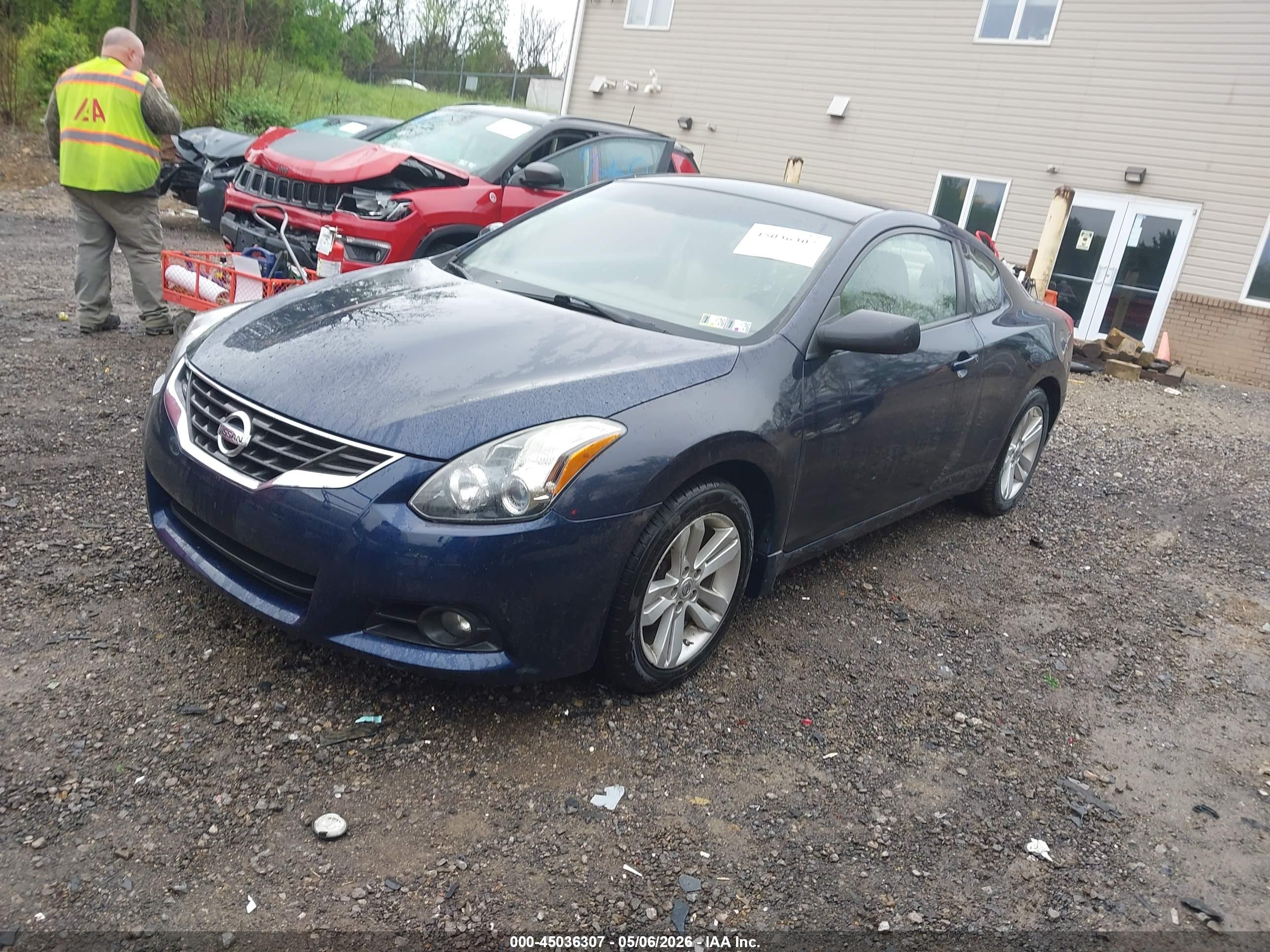 NISSAN ALTIMA image 2