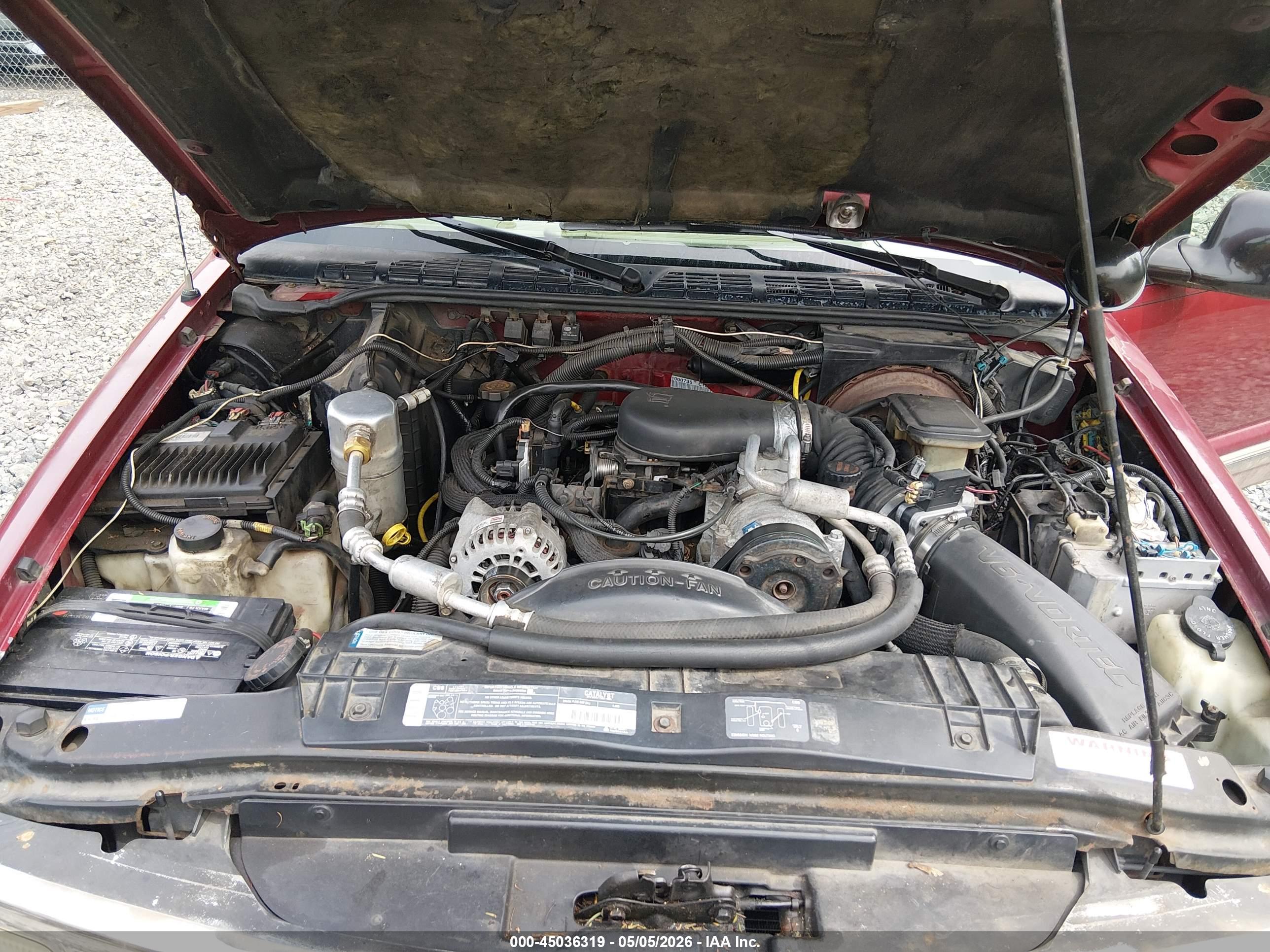CHEVROLET BLAZER image 10