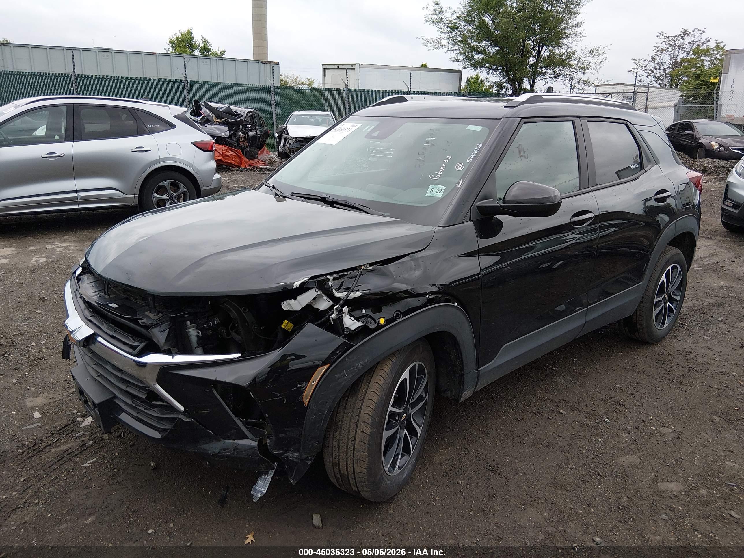 CHEVROLET TRAILBLAZER image 2
