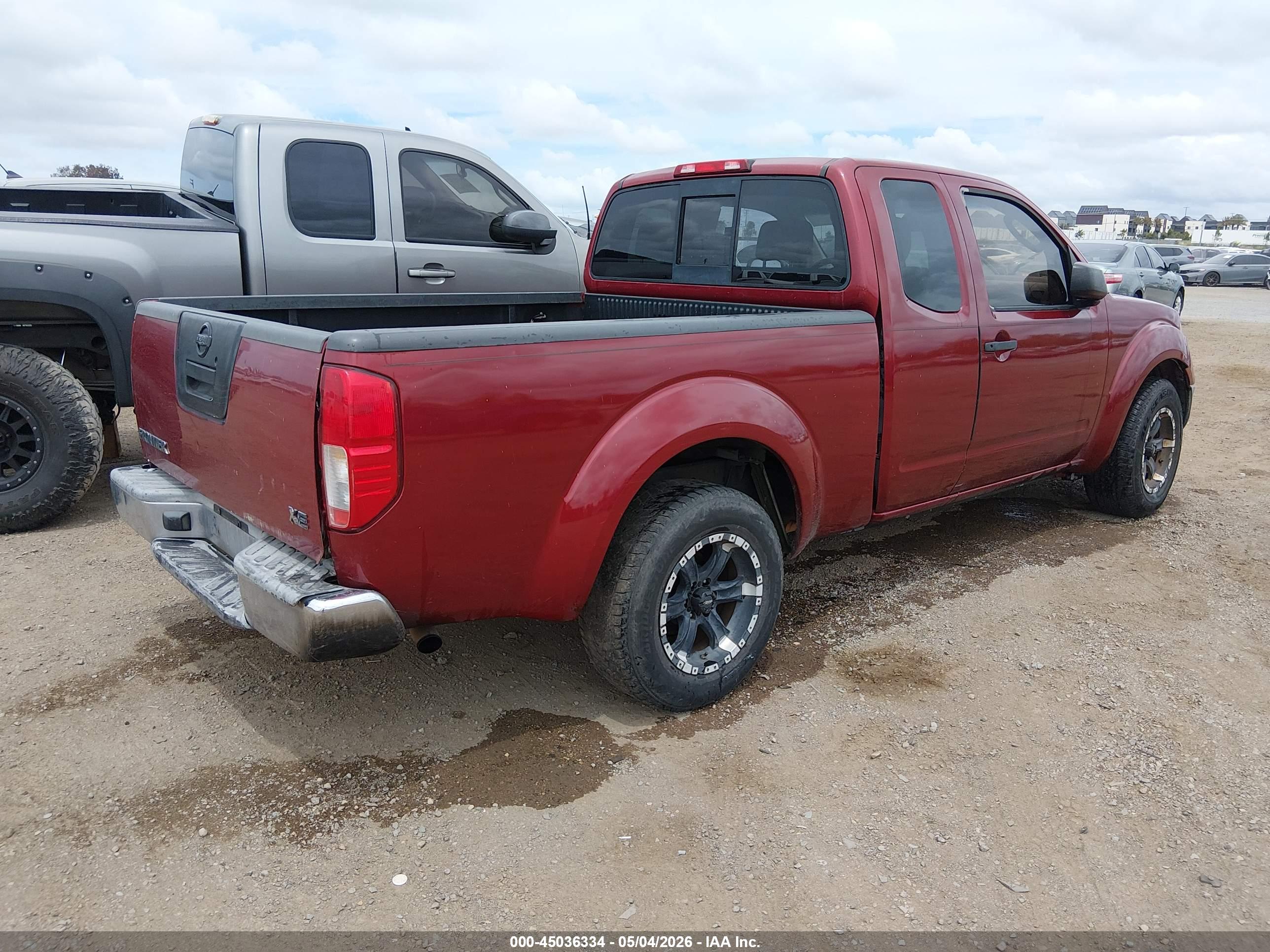 NISSAN FRONTIER image 4