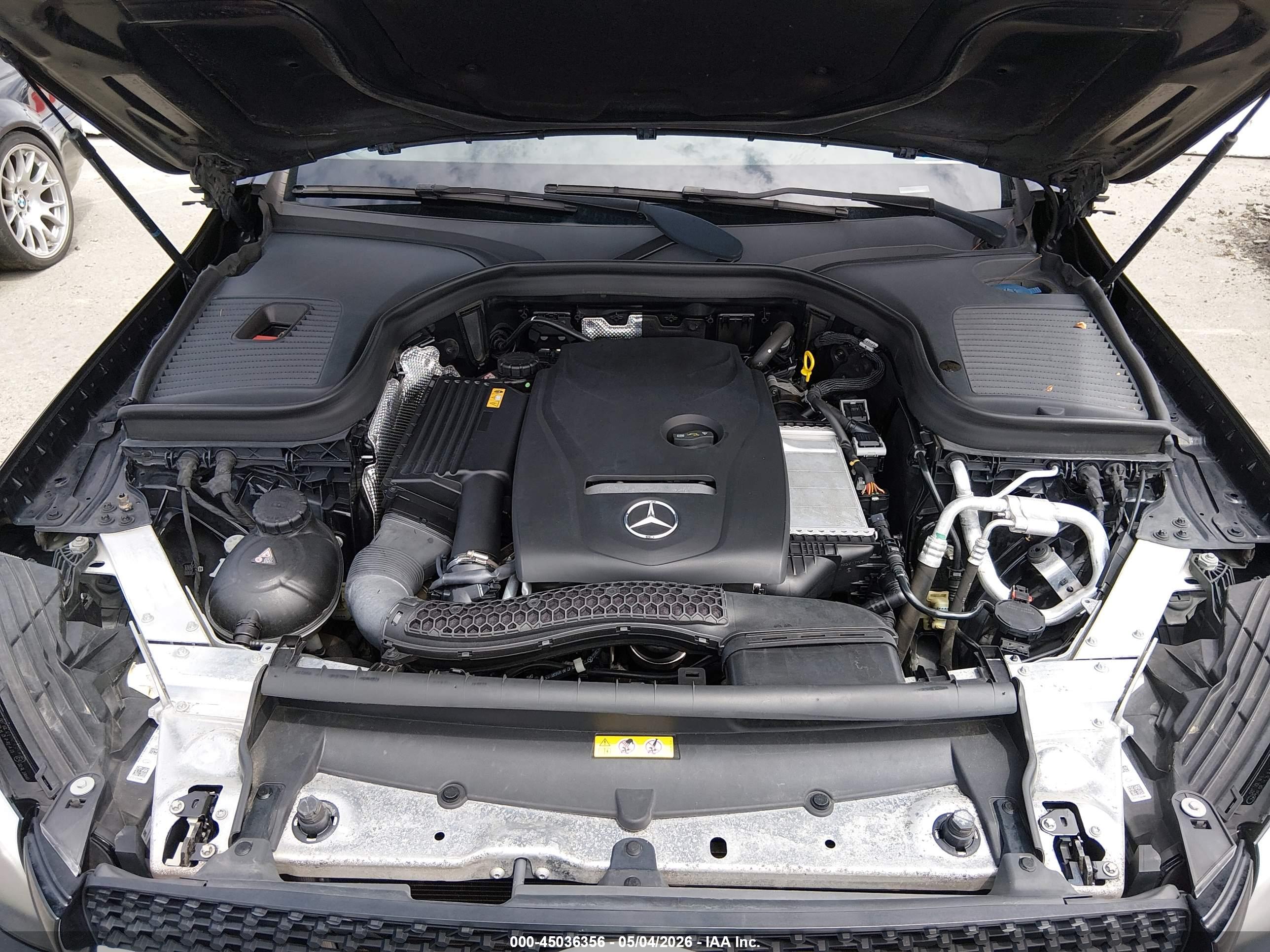 MERCEDES-BENZ GLC image 10