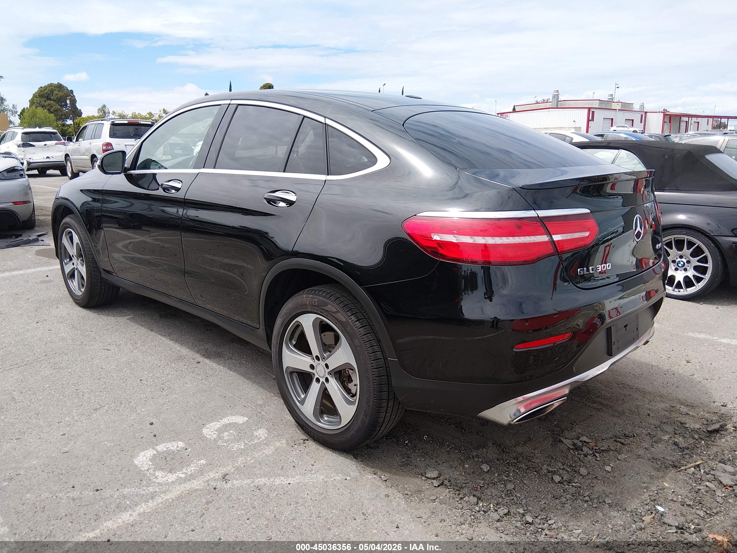 MERCEDES-BENZ GLC image 3