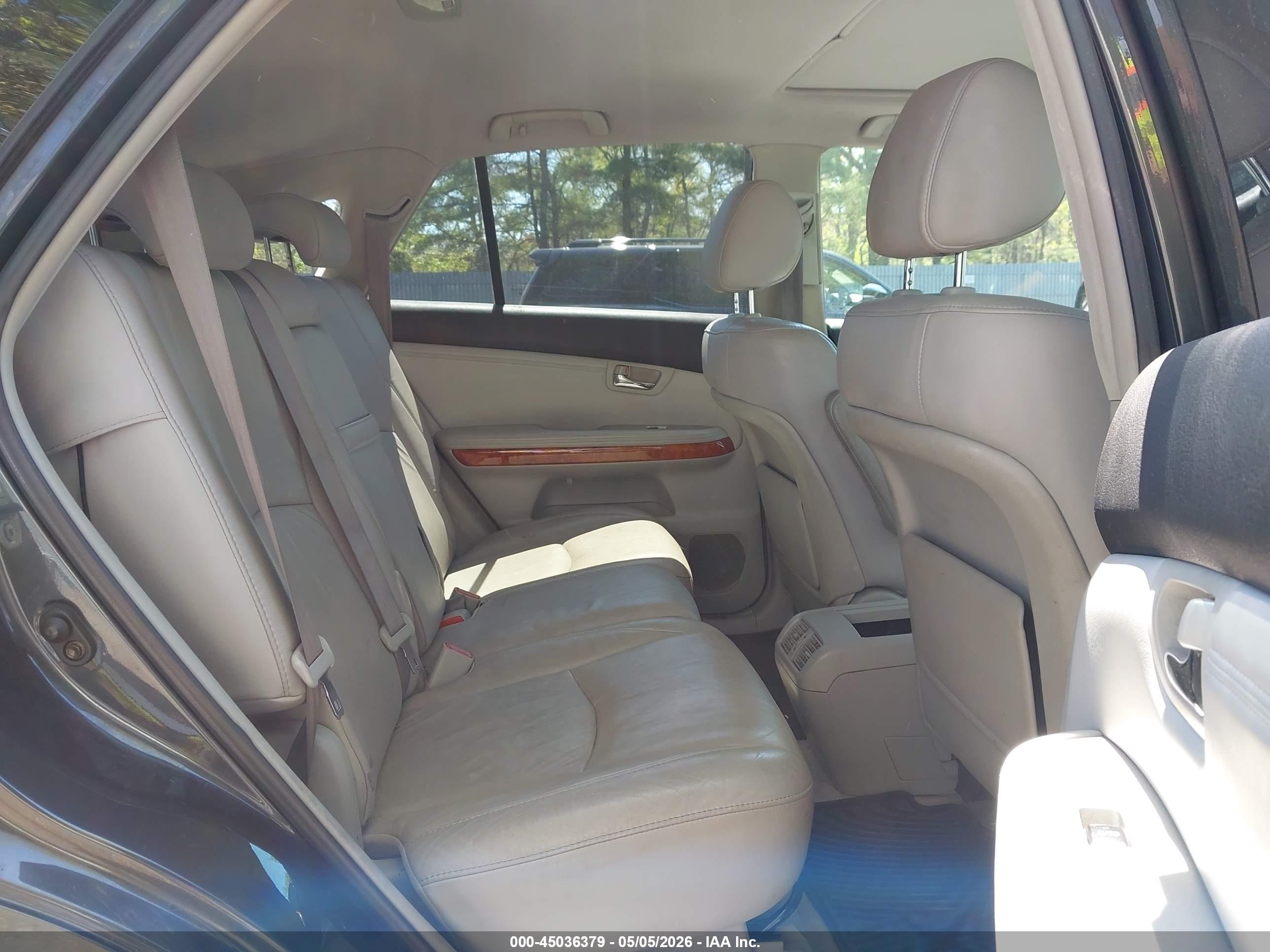 LEXUS RX image 8