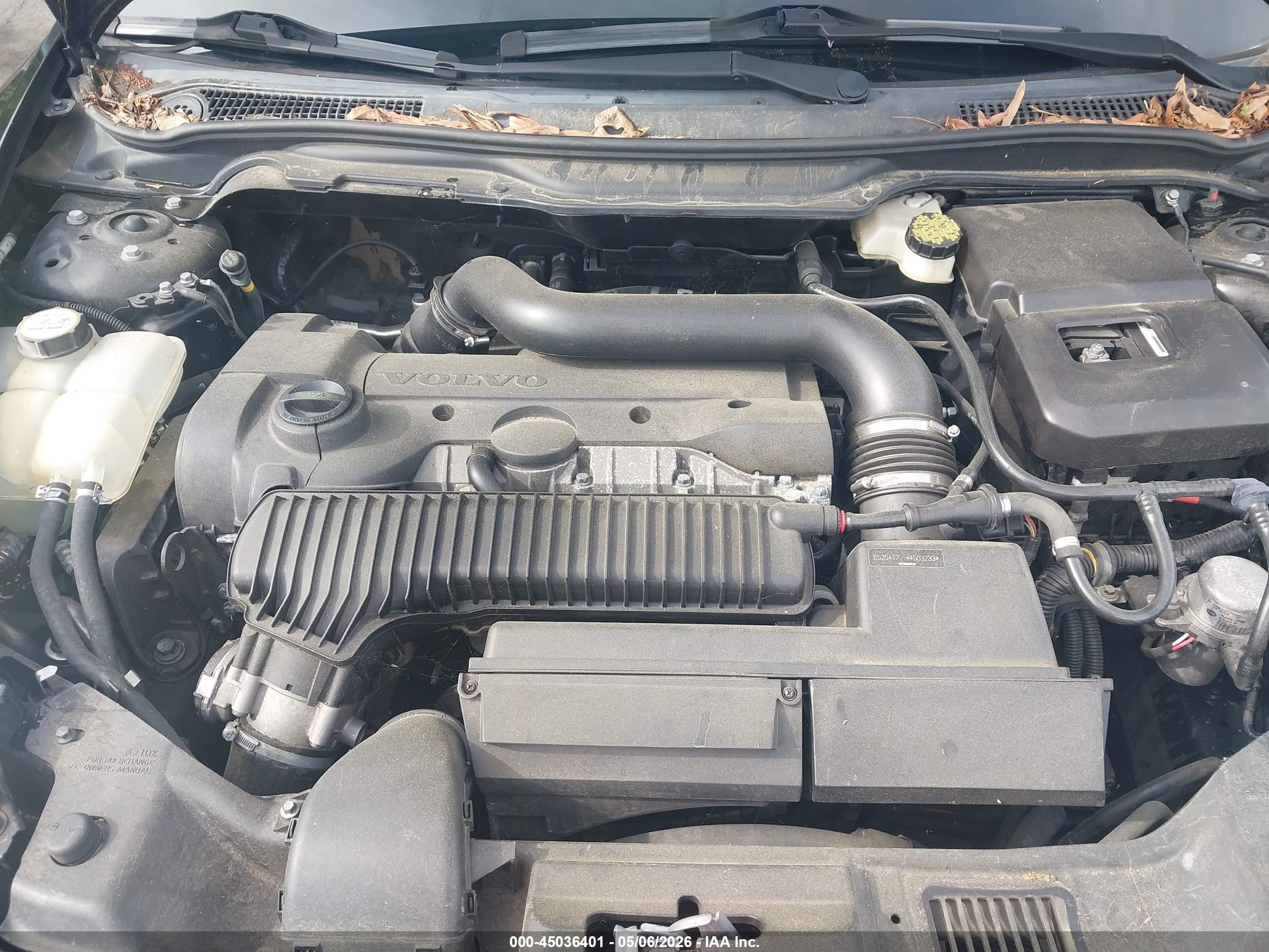 VOLVO C70 image 10