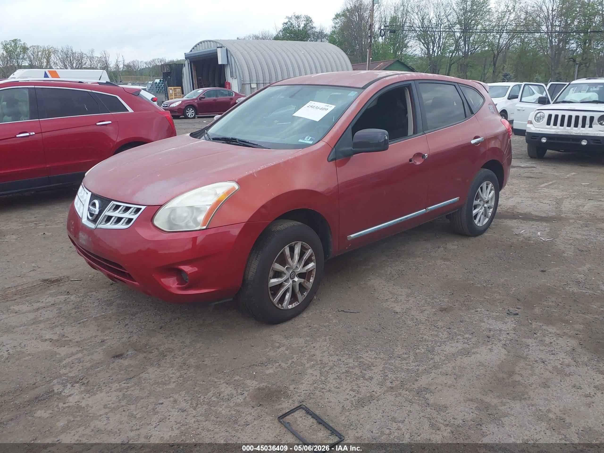NISSAN ROGUE image 2