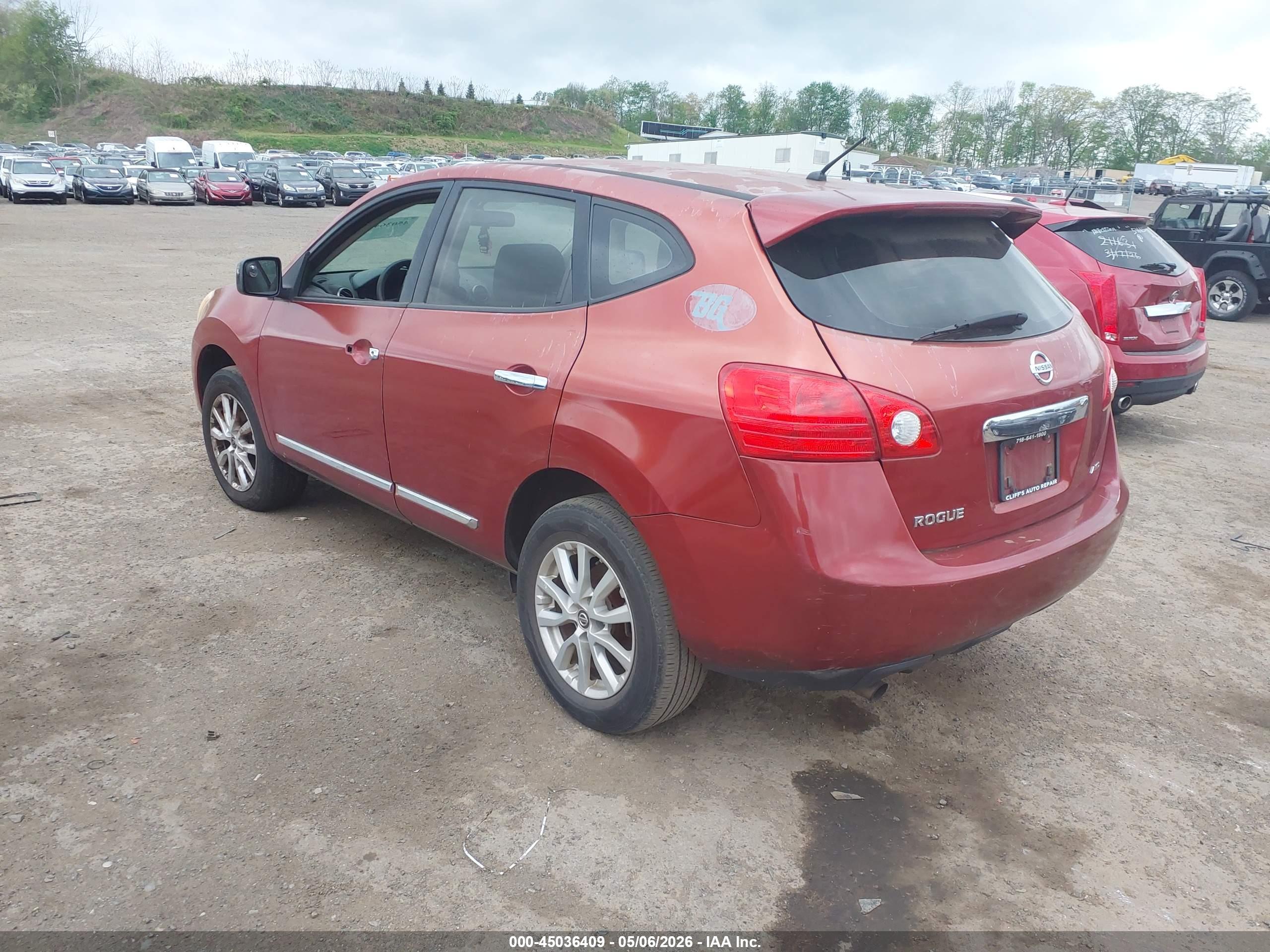 NISSAN ROGUE image 3