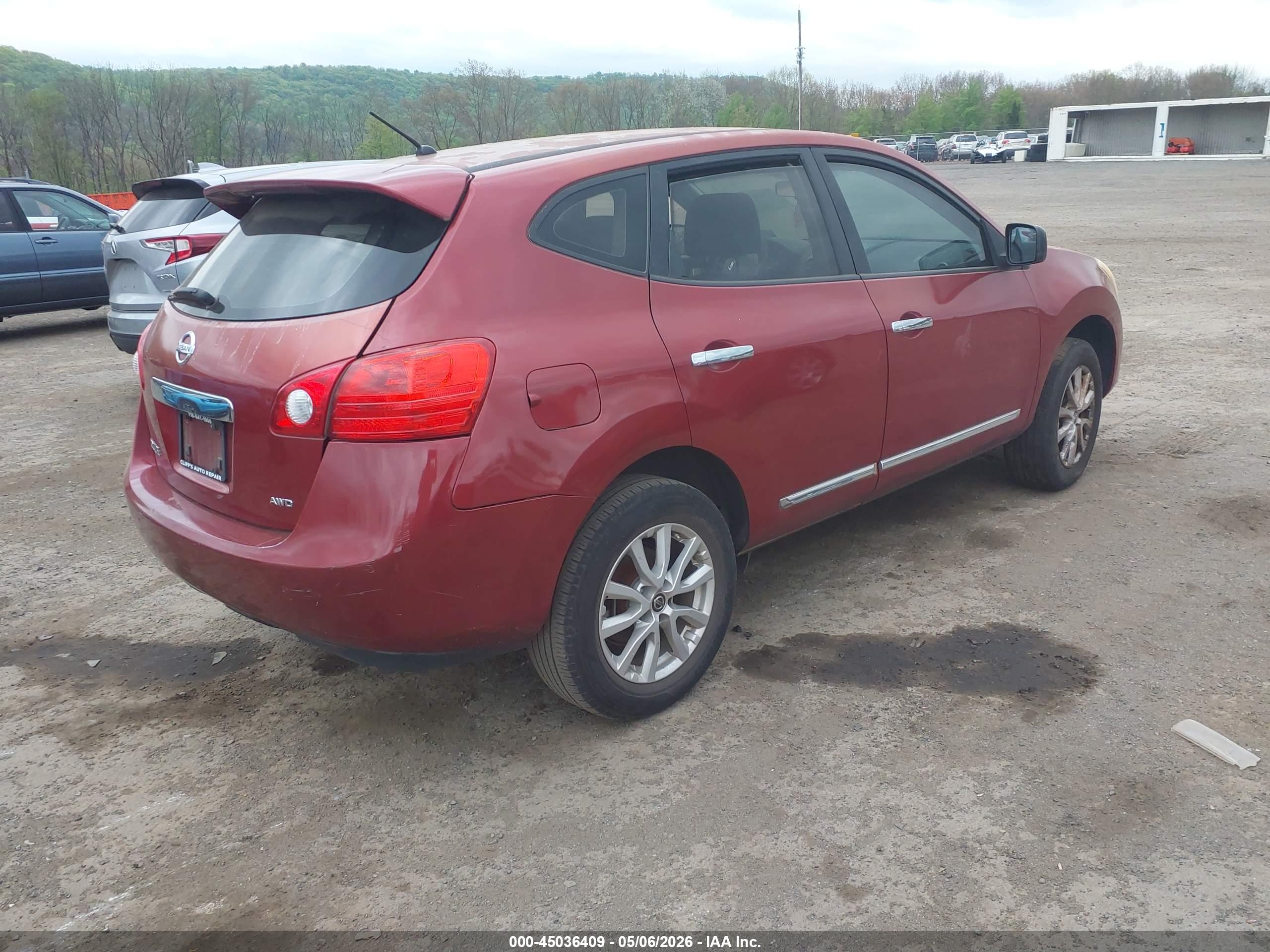 NISSAN ROGUE image 4
