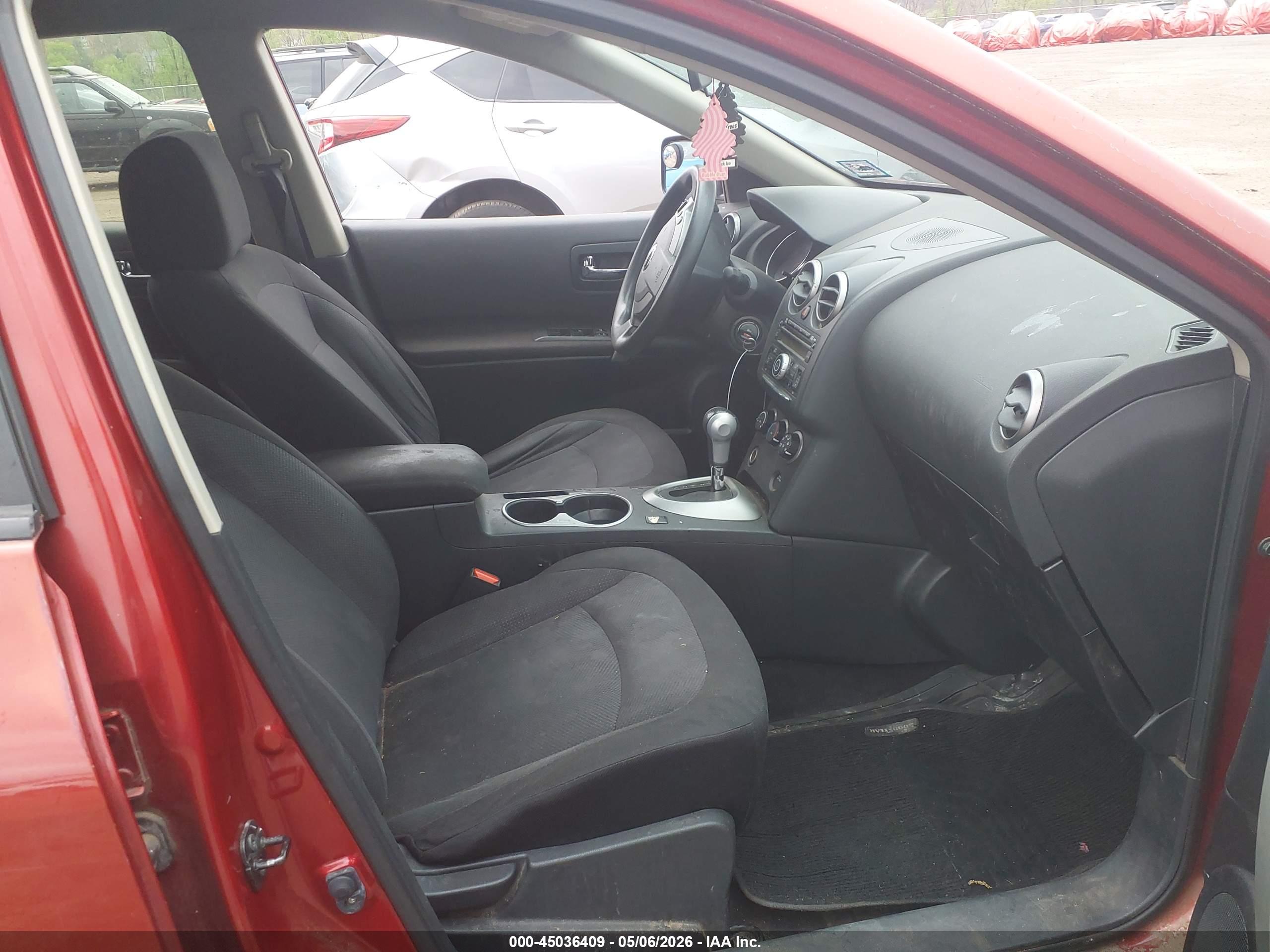 NISSAN ROGUE image 5