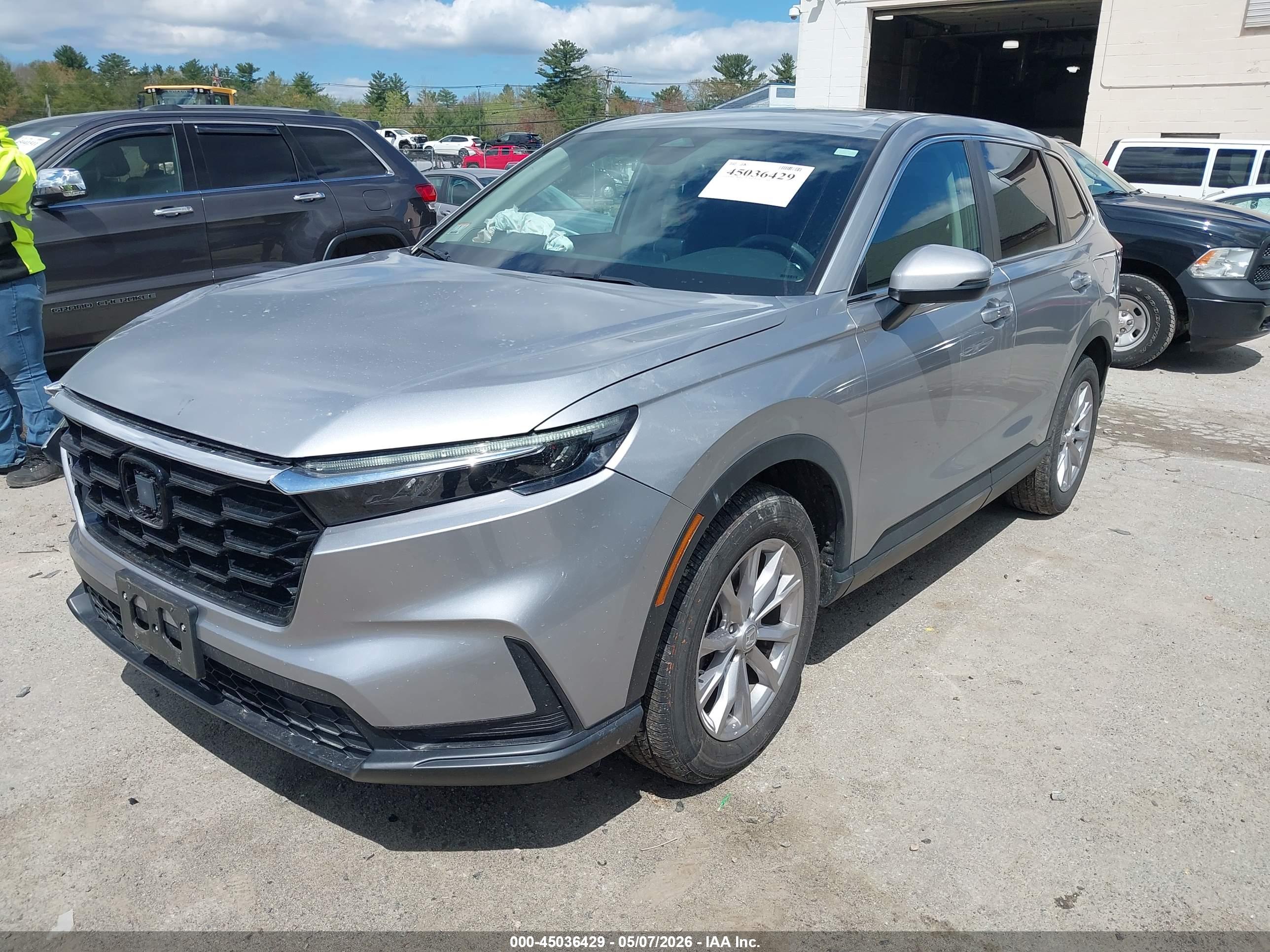HONDA CR-V image 2